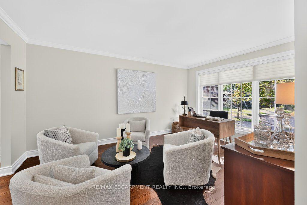 Photo 4 of 126 Wanita Road, Mississauga, Port Credit — HOMEH