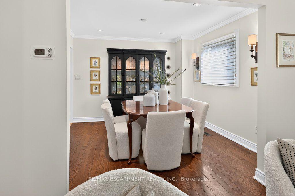 Photo 6 of 126 Wanita Road, Mississauga, Port Credit — HOMEH