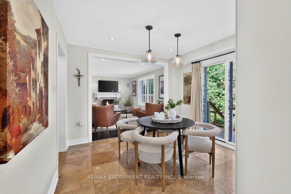 Photo 14 of 126 Wanita Road, Mississauga, Port Credit — HOMEH