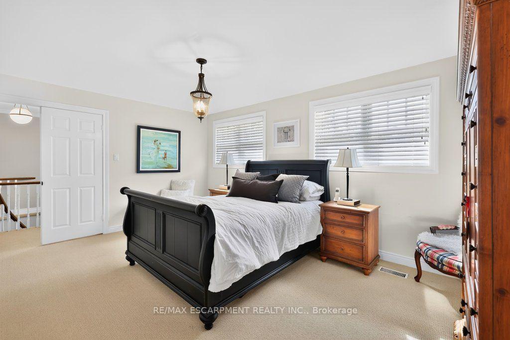 Photo 20 of 126 Wanita Road, Mississauga, Port Credit — HOMEH