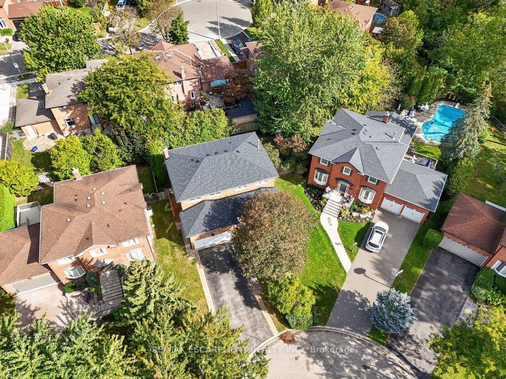Photo 44 of 126 Wanita Road, Mississauga, Port Credit — HOMEH