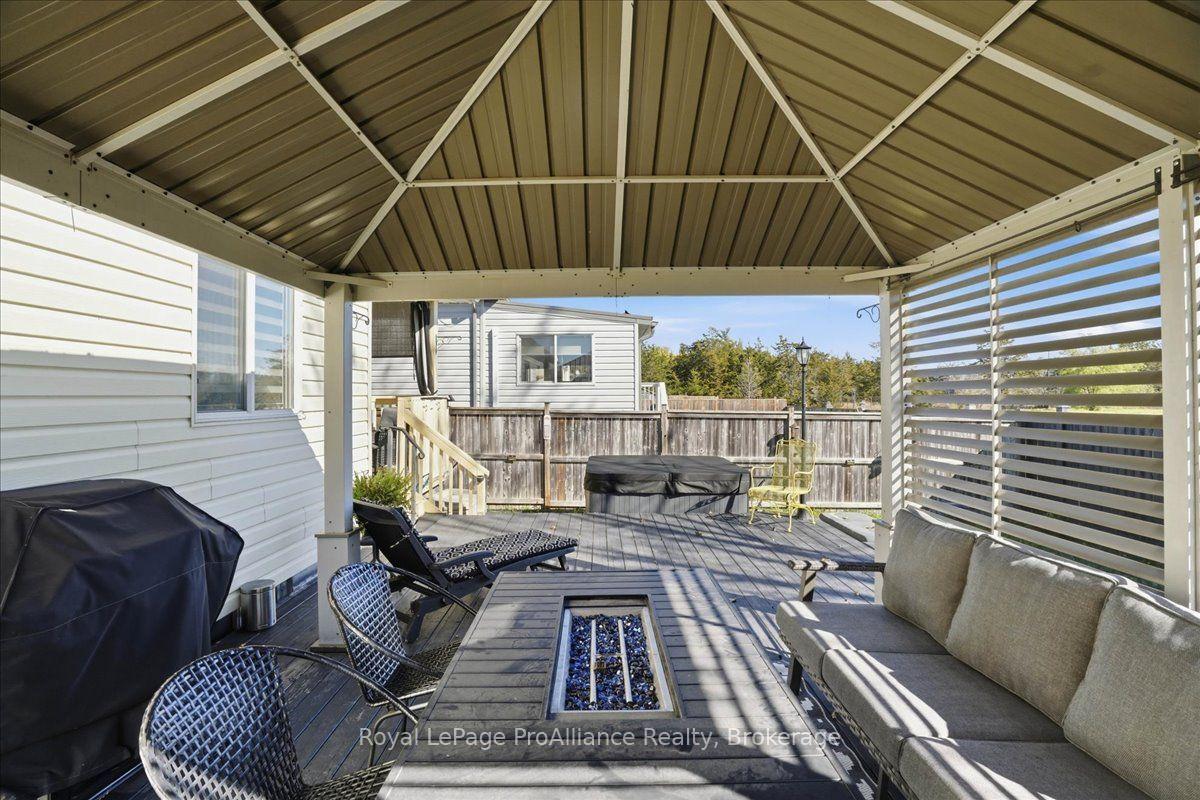 Photo 13 of 340 Cannifton Road N, Belleville, Thurlow Ward — HOMEH