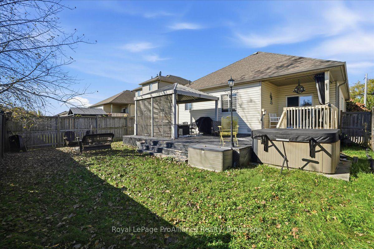 Photo 15 of 340 Cannifton Road N, Belleville, Thurlow Ward — HOMEH