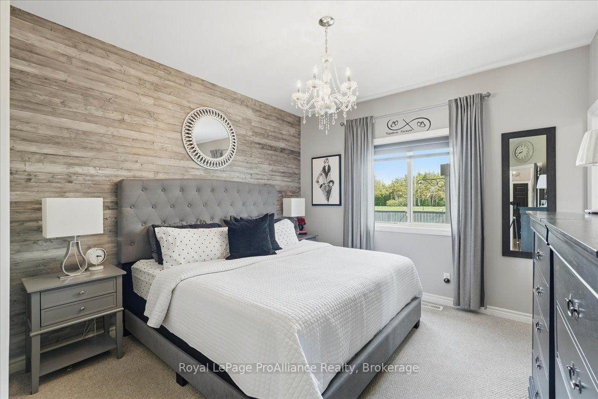 Photo 34 of 340 Cannifton Road N, Belleville, Thurlow Ward — HOMEH