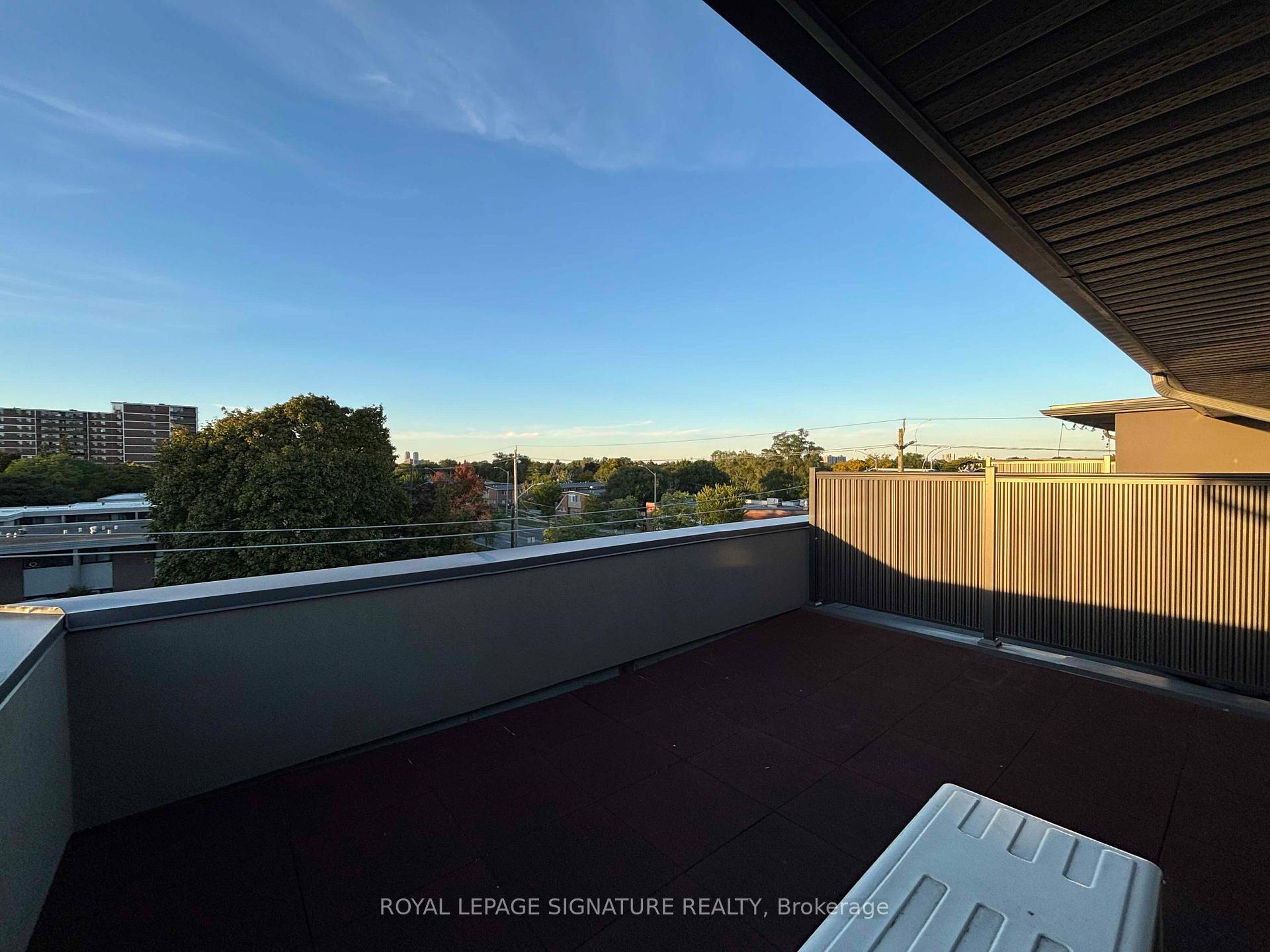 Photo 20 of 1B Clintwood Gate, North York, Parkwoods-Donalda — HOMEH