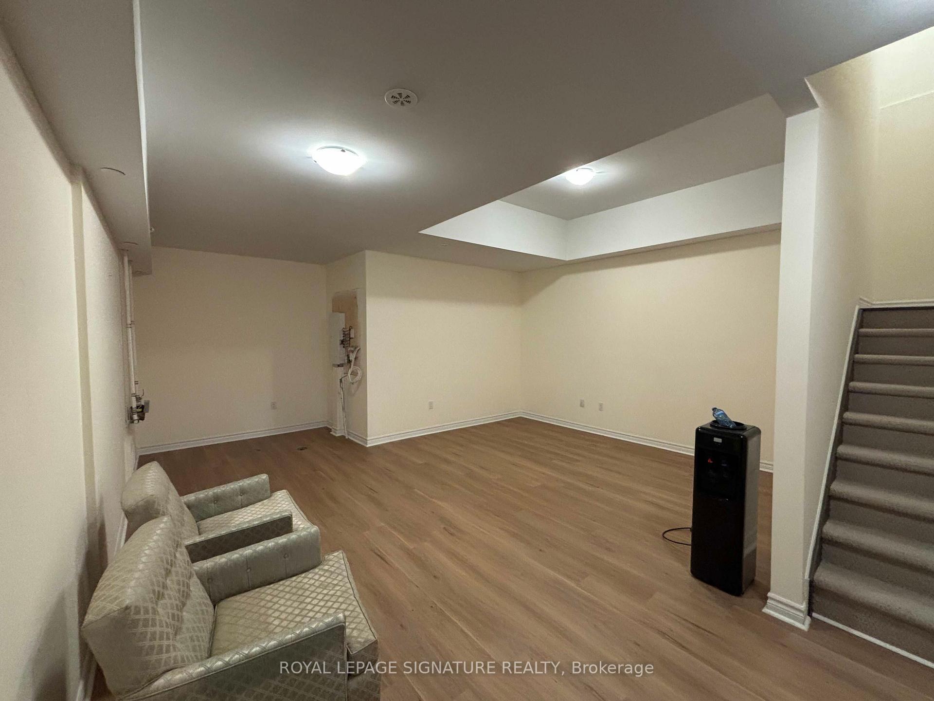 Photo 21 of 1B Clintwood Gate, North York, Parkwoods-Donalda — HOMEH