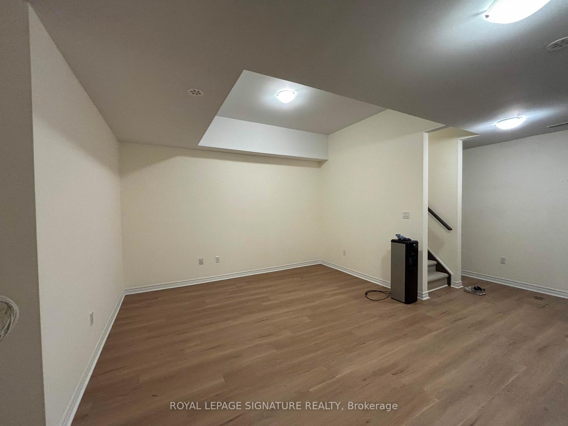 Photo 22 of 1B Clintwood Gate, North York, Parkwoods-Donalda — HOMEH