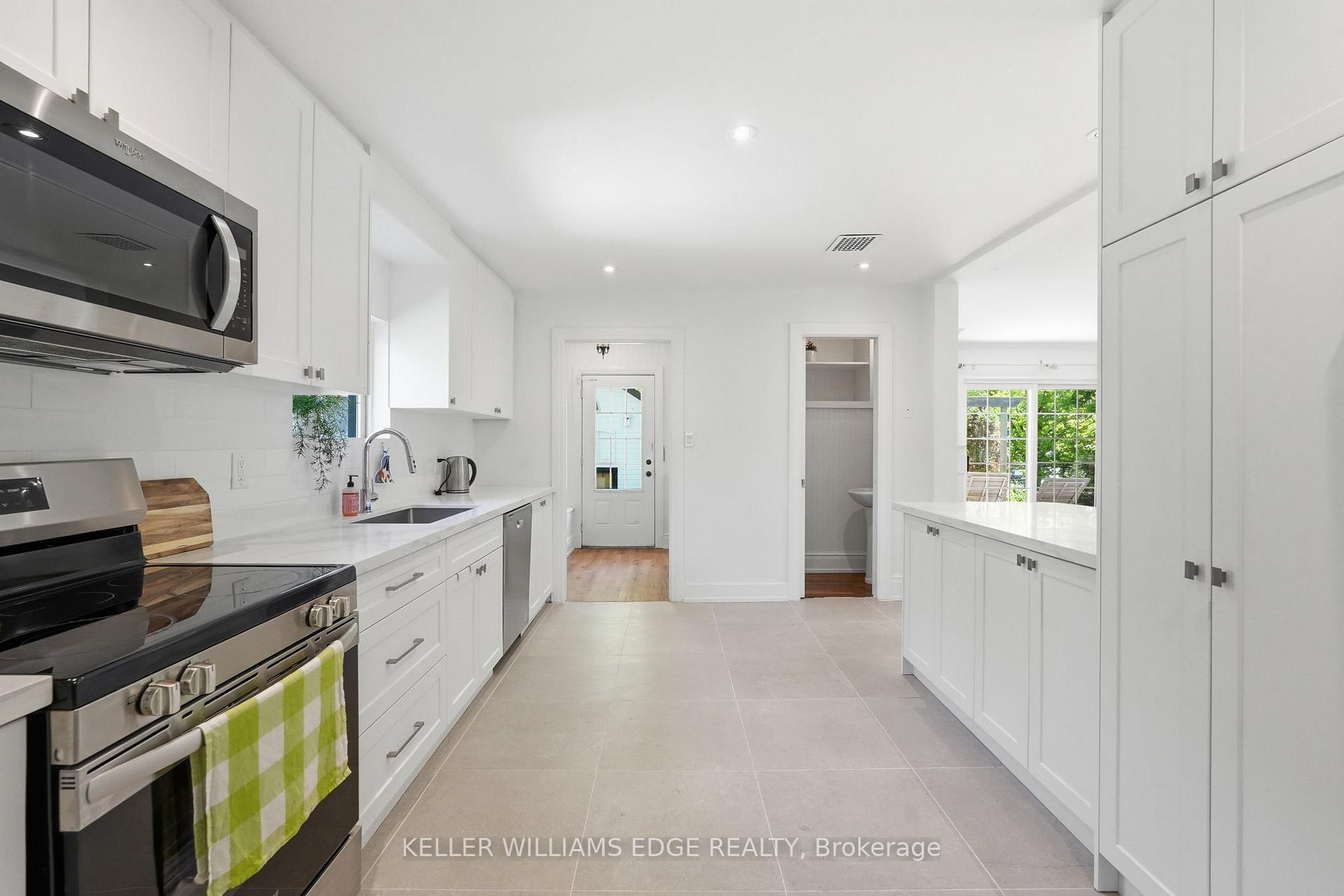 Photo 11 of 6123 Guelph Line, Burlington, Rural Burlington — HOMEH