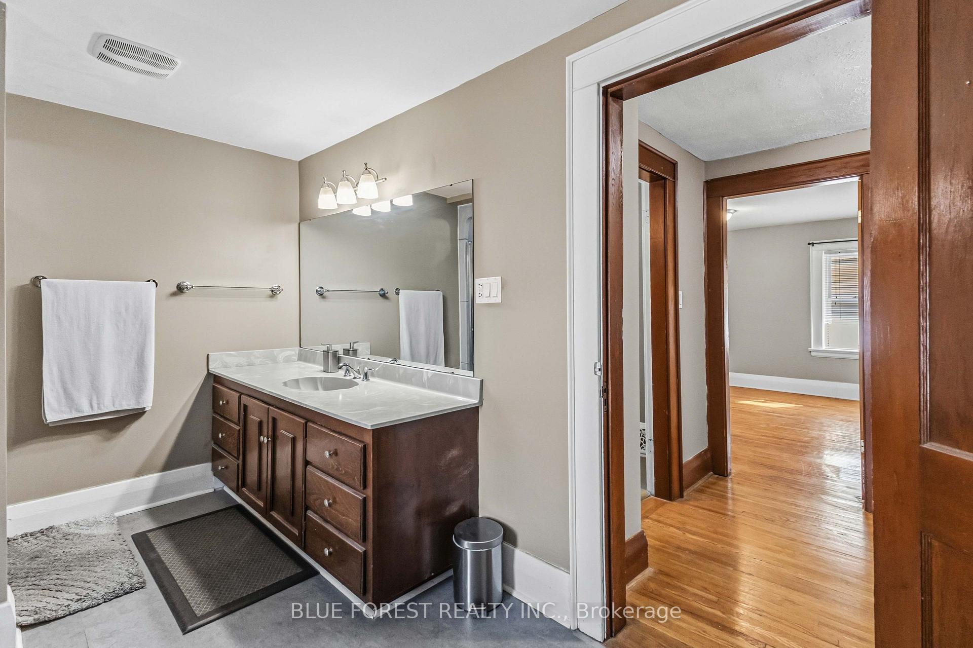 Photo 16 of 1228 Richmond Street, London, East B — HOMEH