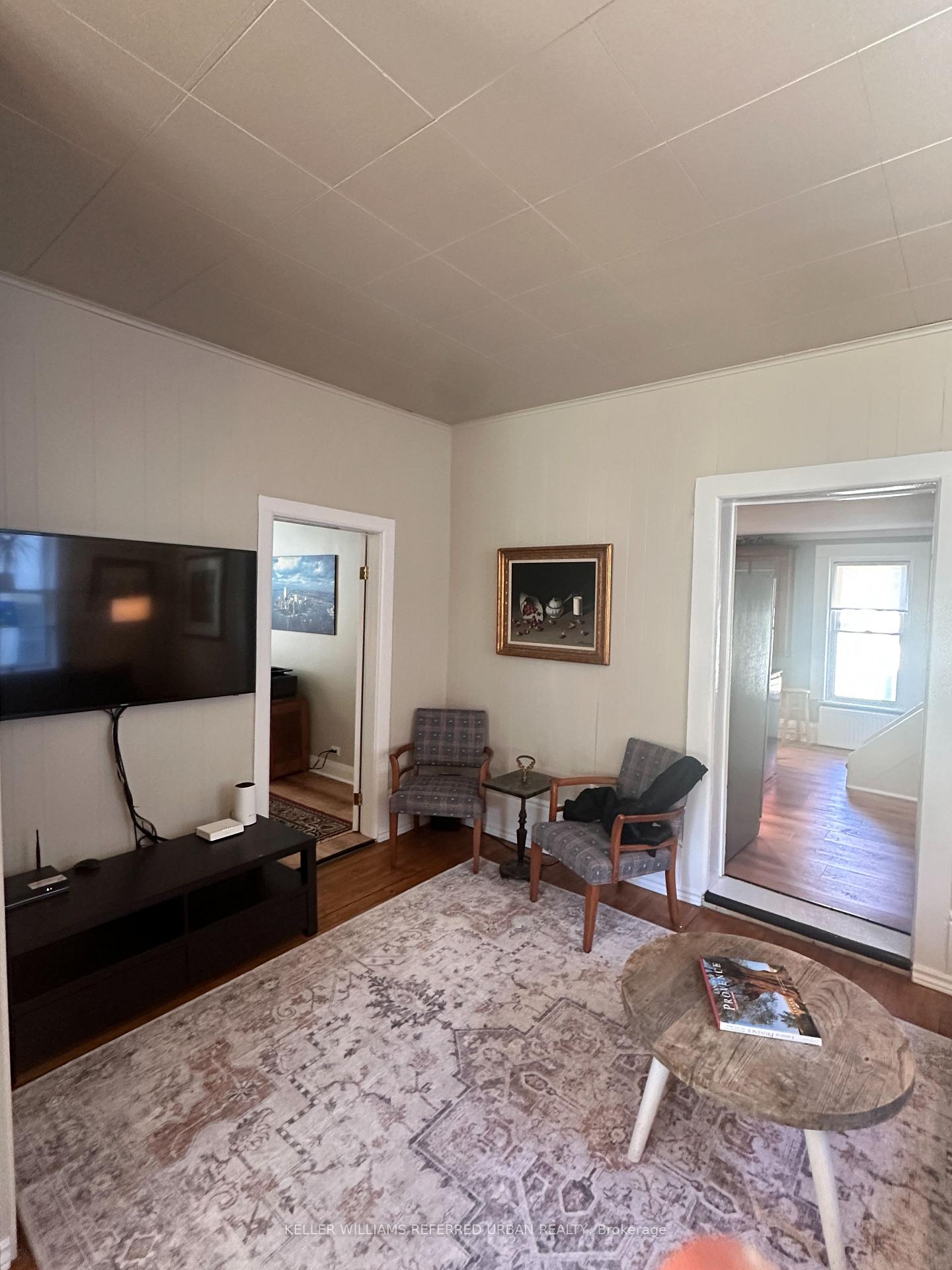 Photo 4 of 558 Elizabeth Street, Midland — HOMEH