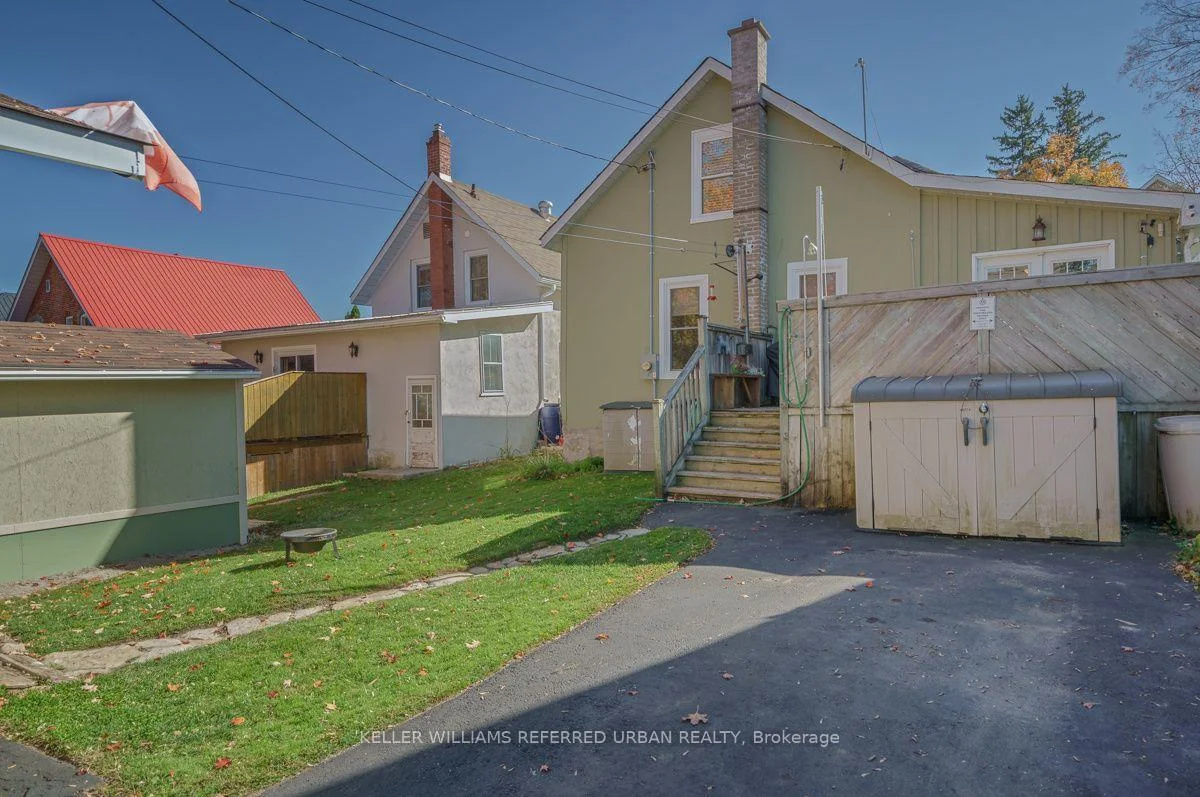 Photo 38 of 558 Elizabeth Street, Midland — HOMEH