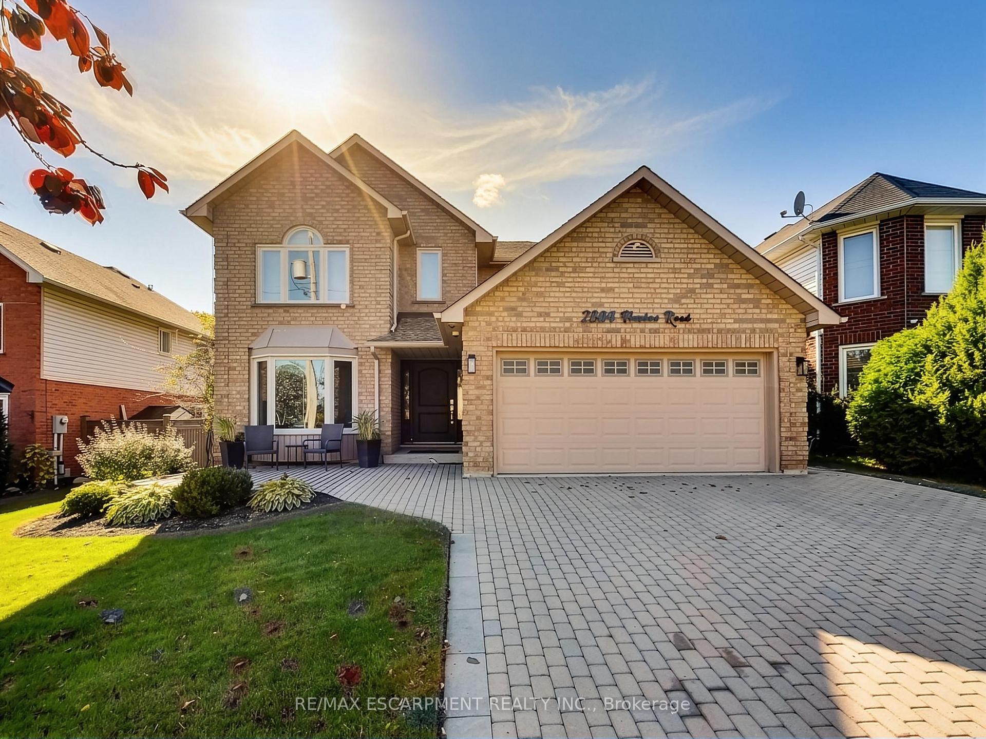Photo 3 of 2384 Headon Road, Burlington, Headon — HOMEH