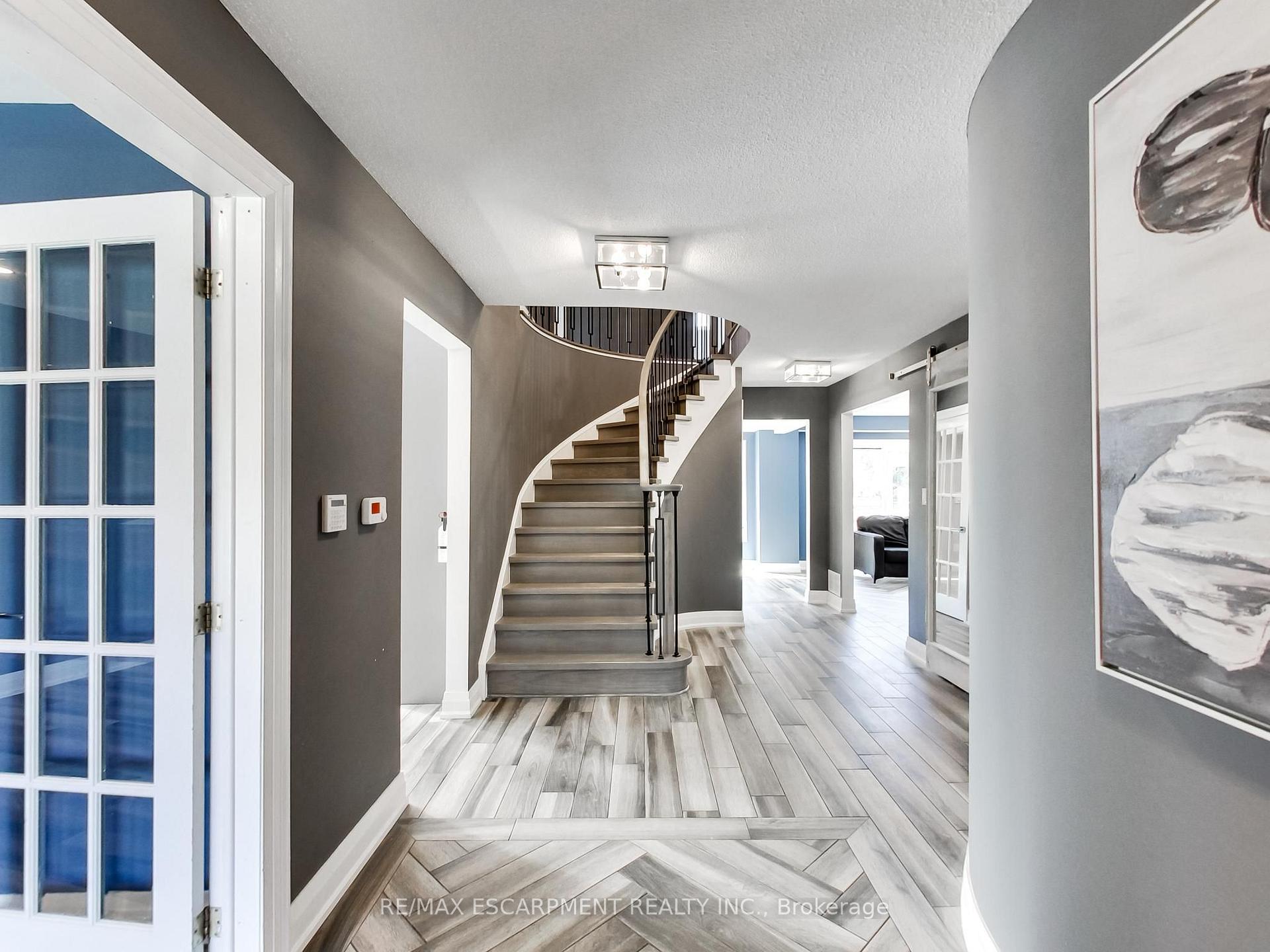 Photo 6 of 2384 Headon Road, Burlington, Headon — HOMEH