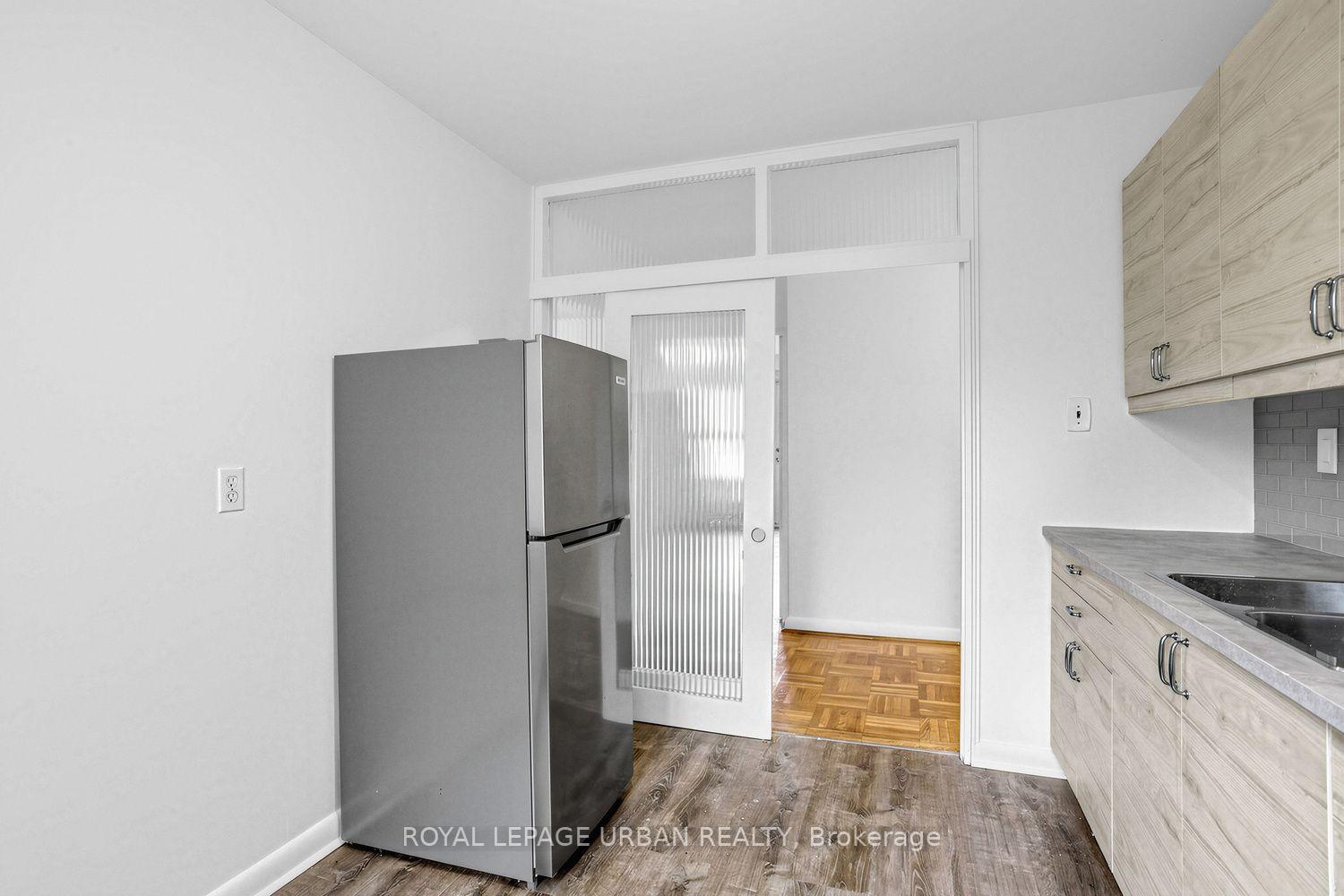 Photo 11 of Unit 17, 8 Corinth Gardens, Toronto, Mount Pleasant East — HOMEH