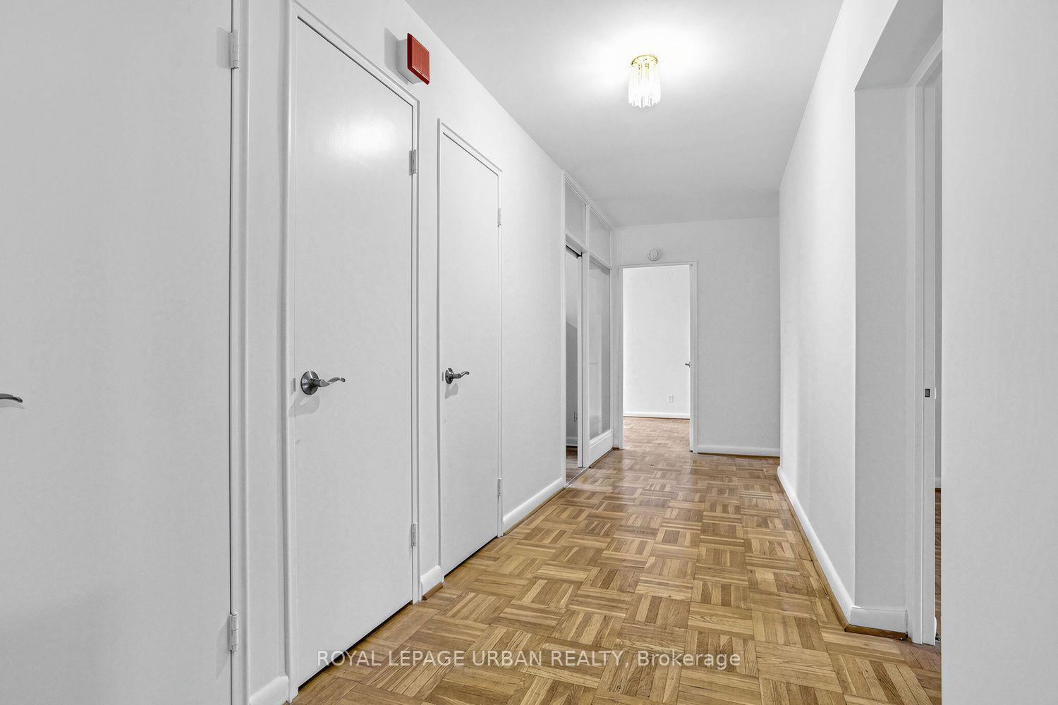 Photo 14 of Unit 17, 8 Corinth Gardens, Toronto, Mount Pleasant East — HOMEH