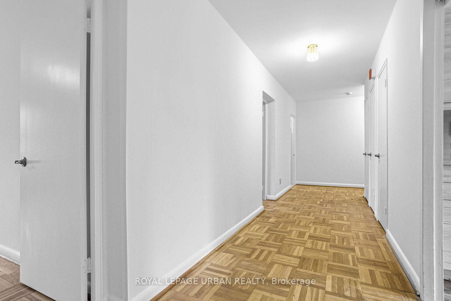 Photo 15 of Unit 17, 8 Corinth Gardens, Toronto, Mount Pleasant East — HOMEH