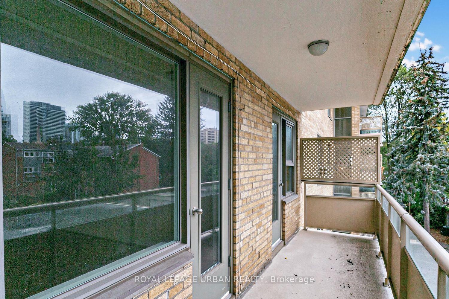 Photo 25 of Unit 17, 8 Corinth Gardens, Toronto, Mount Pleasant East — HOMEH