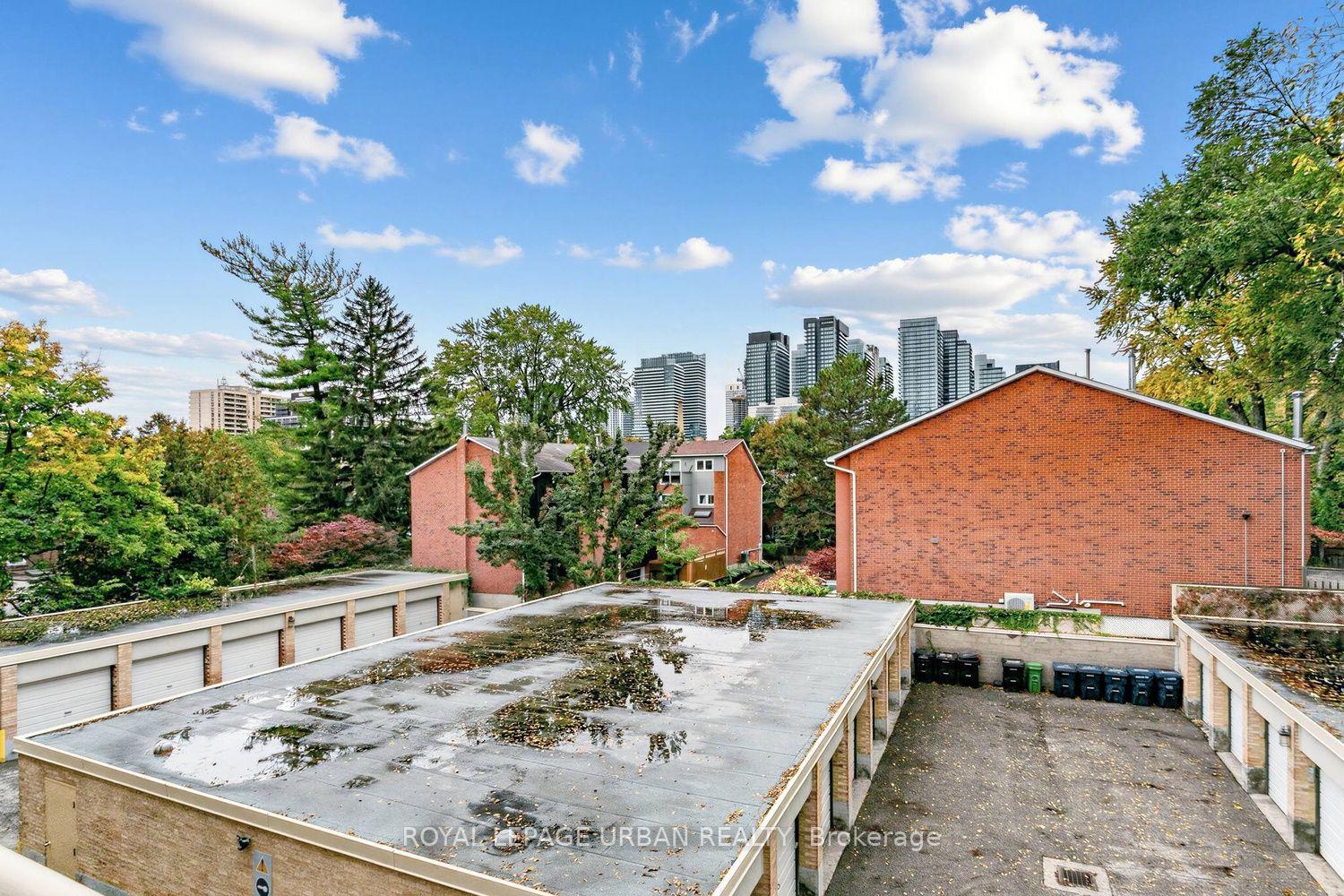 Photo 27 of Unit 17, 8 Corinth Gardens, Toronto, Mount Pleasant East — HOMEH