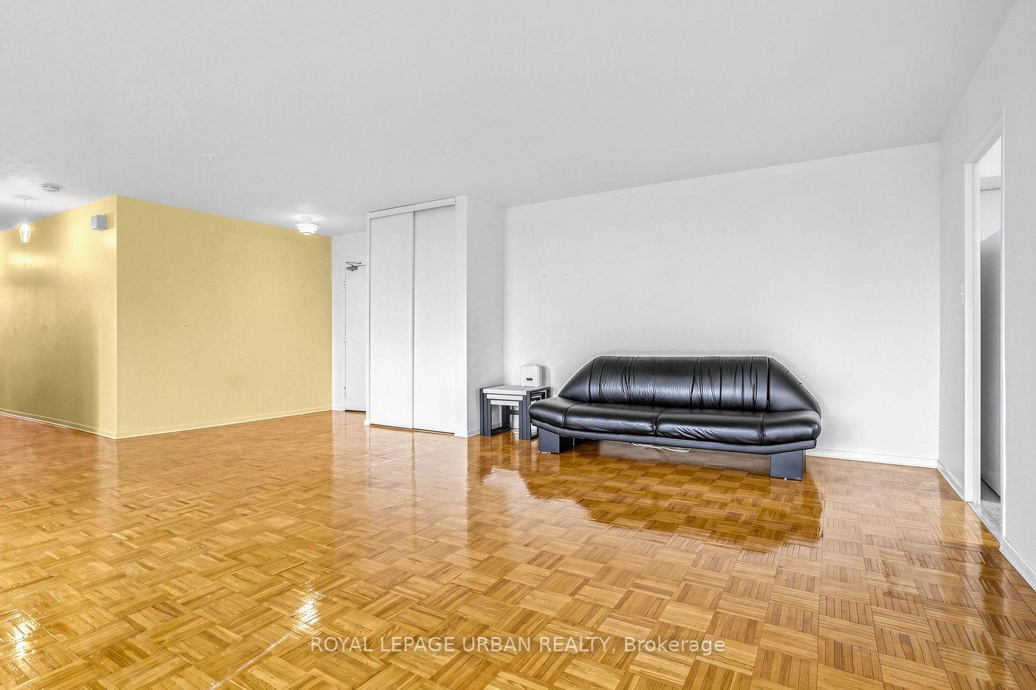 Photo 10 of Unit 403, 60 Pavane Linkway, Toronto, Flemingdon Park — HOMEH