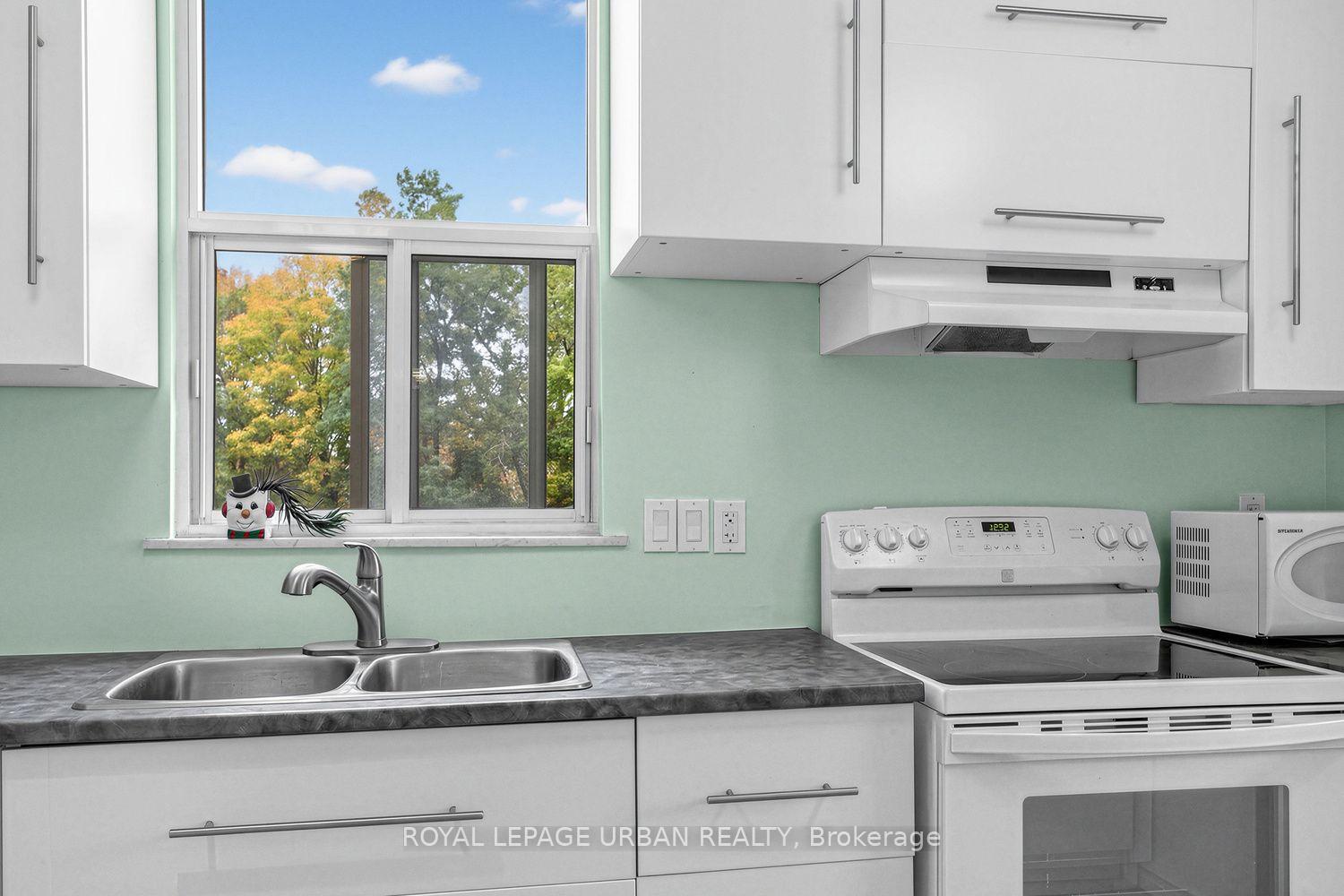 Photo 16 of Unit 403, 60 Pavane Linkway, Toronto, Flemingdon Park — HOMEH