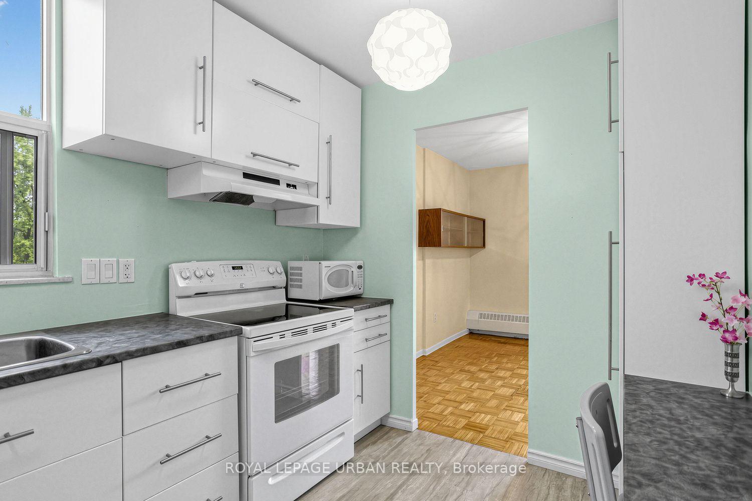 Photo 17 of Unit 403, 60 Pavane Linkway, Toronto, Flemingdon Park — HOMEH