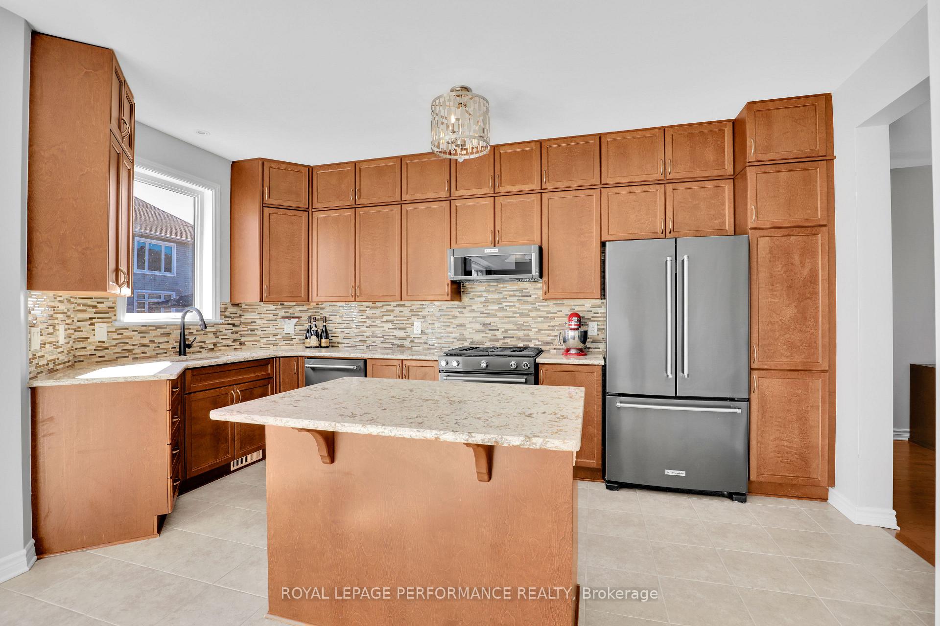 Photo 12 of 815 Slattery's Field Street, Ottawa, Blossom Park/Kemp Park/Findlay Creek — HOMEH