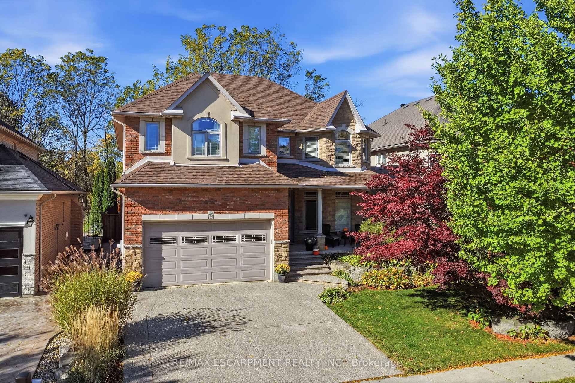 Photo 1 of 95 Tollgate Drive, Hamilton, Ancaster — HOMEH