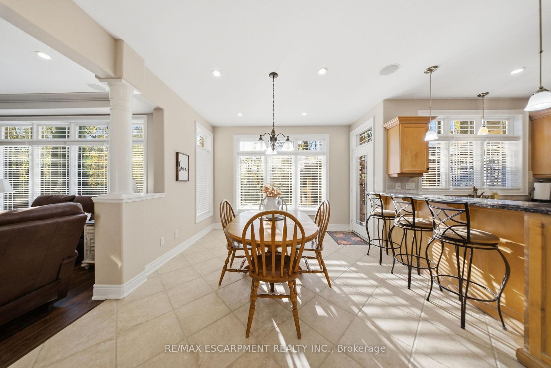 Photo 12 of 95 Tollgate Drive, Hamilton, Ancaster — HOMEH