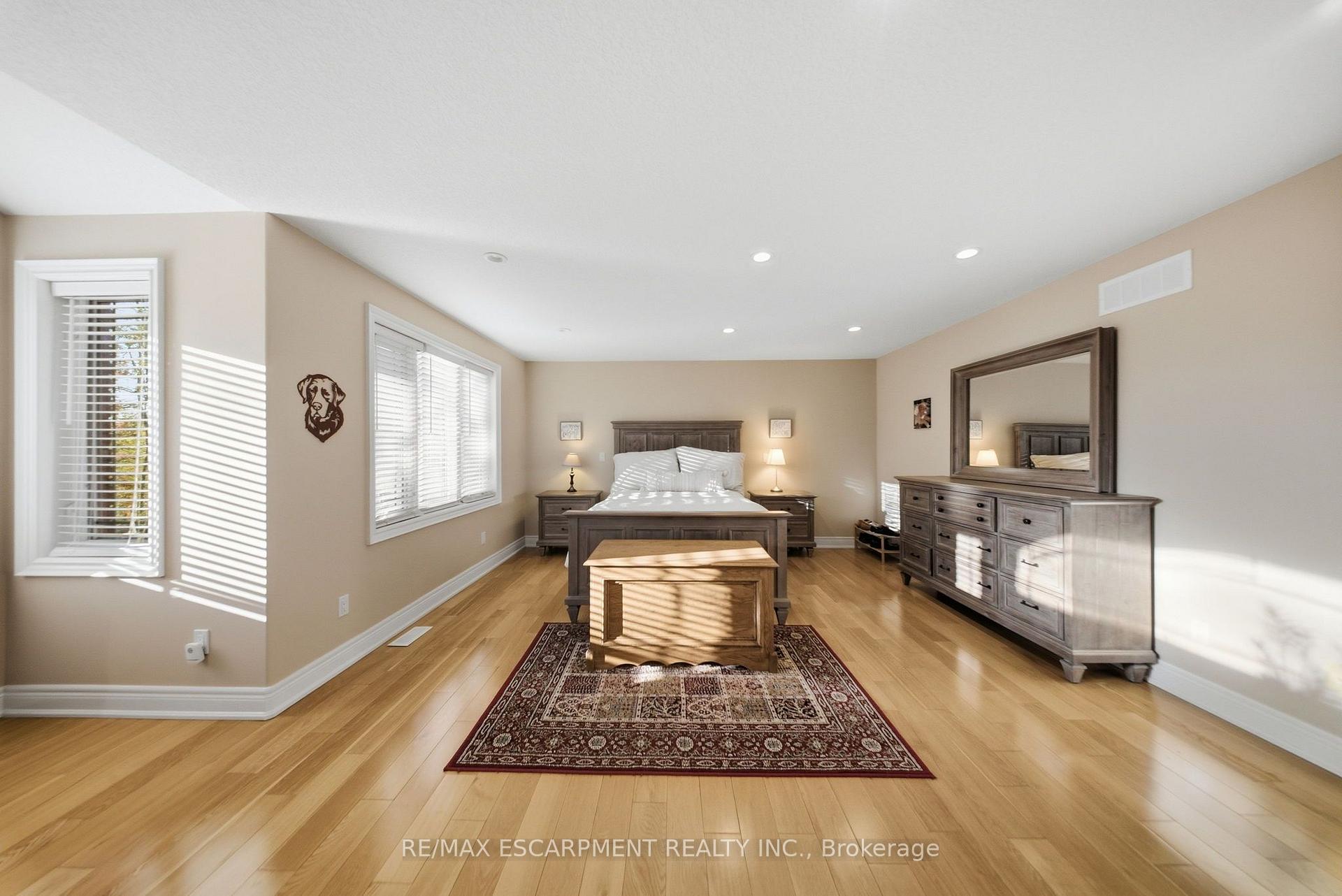 Photo 22 of 95 Tollgate Drive, Hamilton, Ancaster — HOMEH