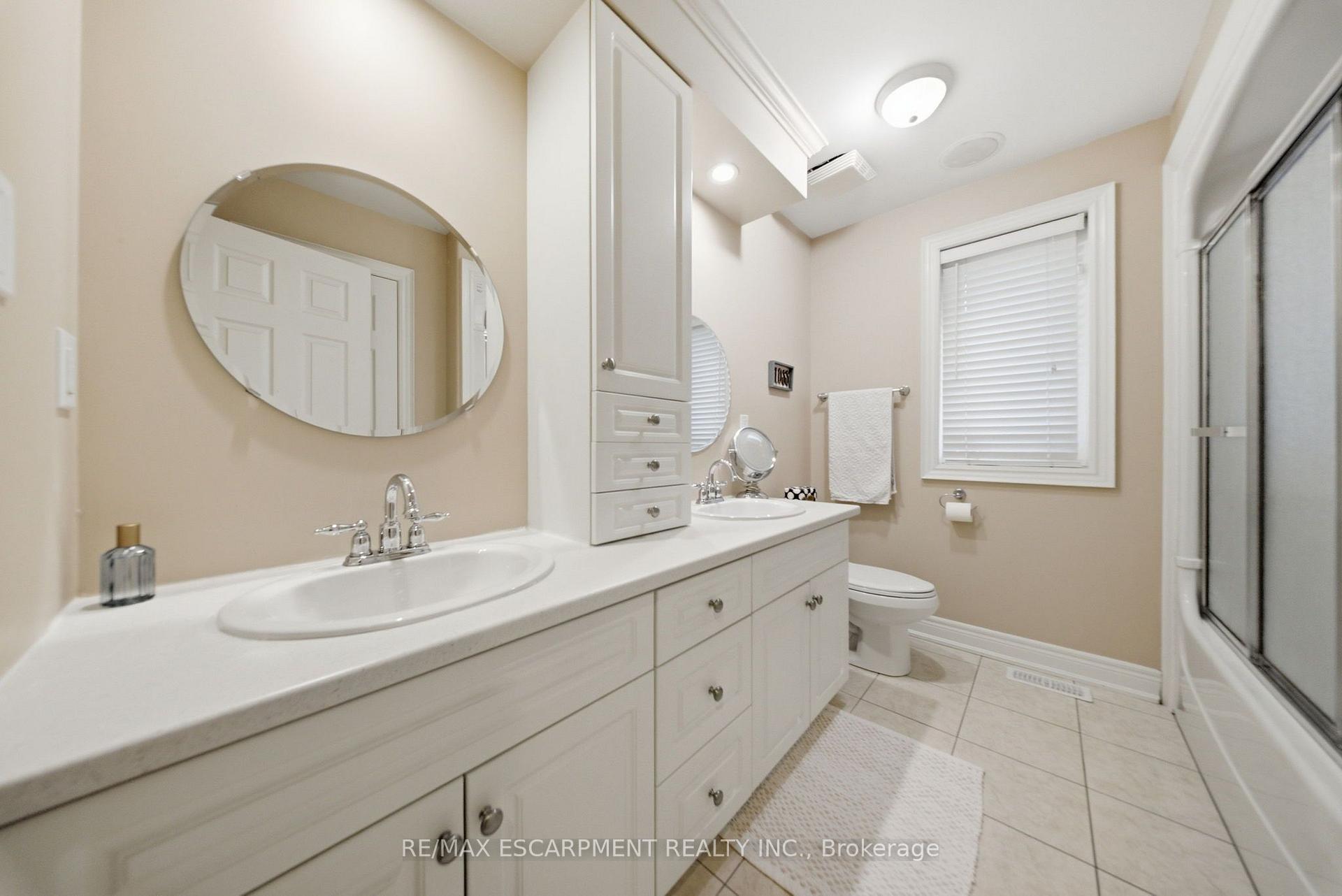 Photo 30 of 95 Tollgate Drive, Hamilton, Ancaster — HOMEH