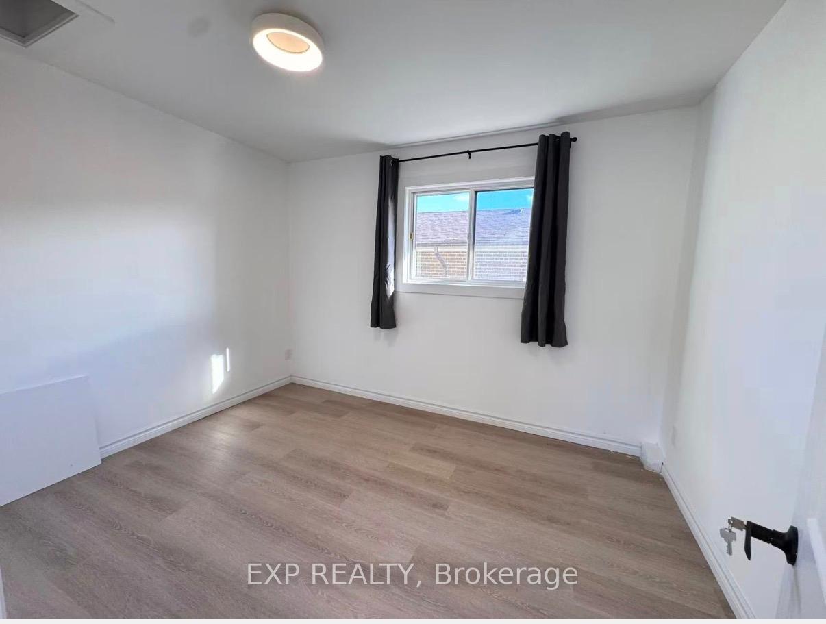Photo 4 of Unit Main, 15 Neddie Drive, Scarborough, Tam O'Shanter-Sullivan — HOMEH