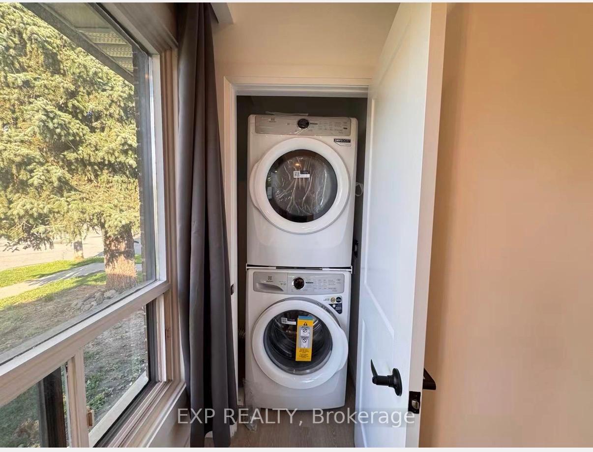 Photo 6 of Unit Main, 15 Neddie Drive, Scarborough, Tam O'Shanter-Sullivan — HOMEH