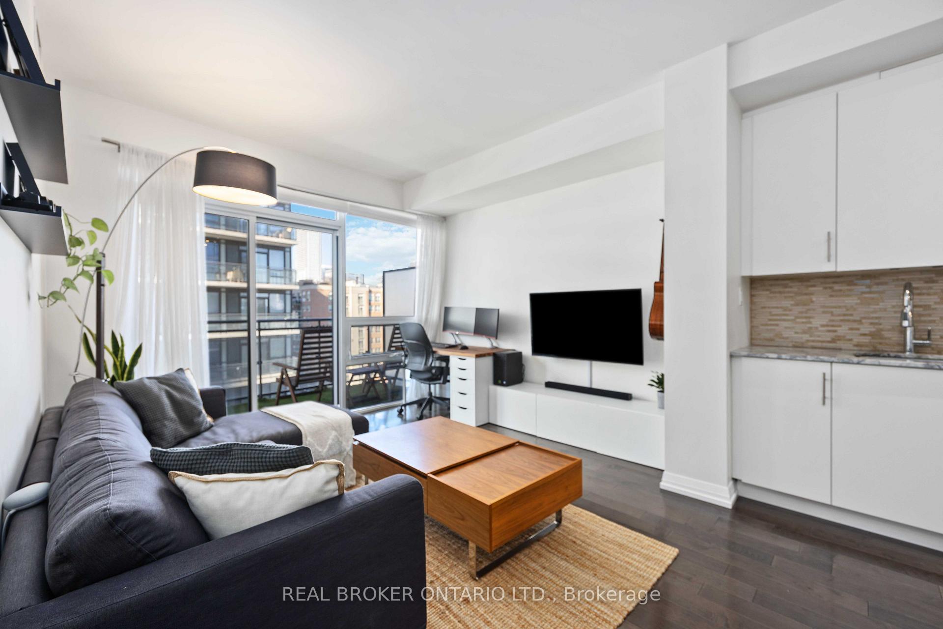 Photo 3 of Unit 1518, 460 Adelaide Street E, Toronto, Moss Park — HOMEH