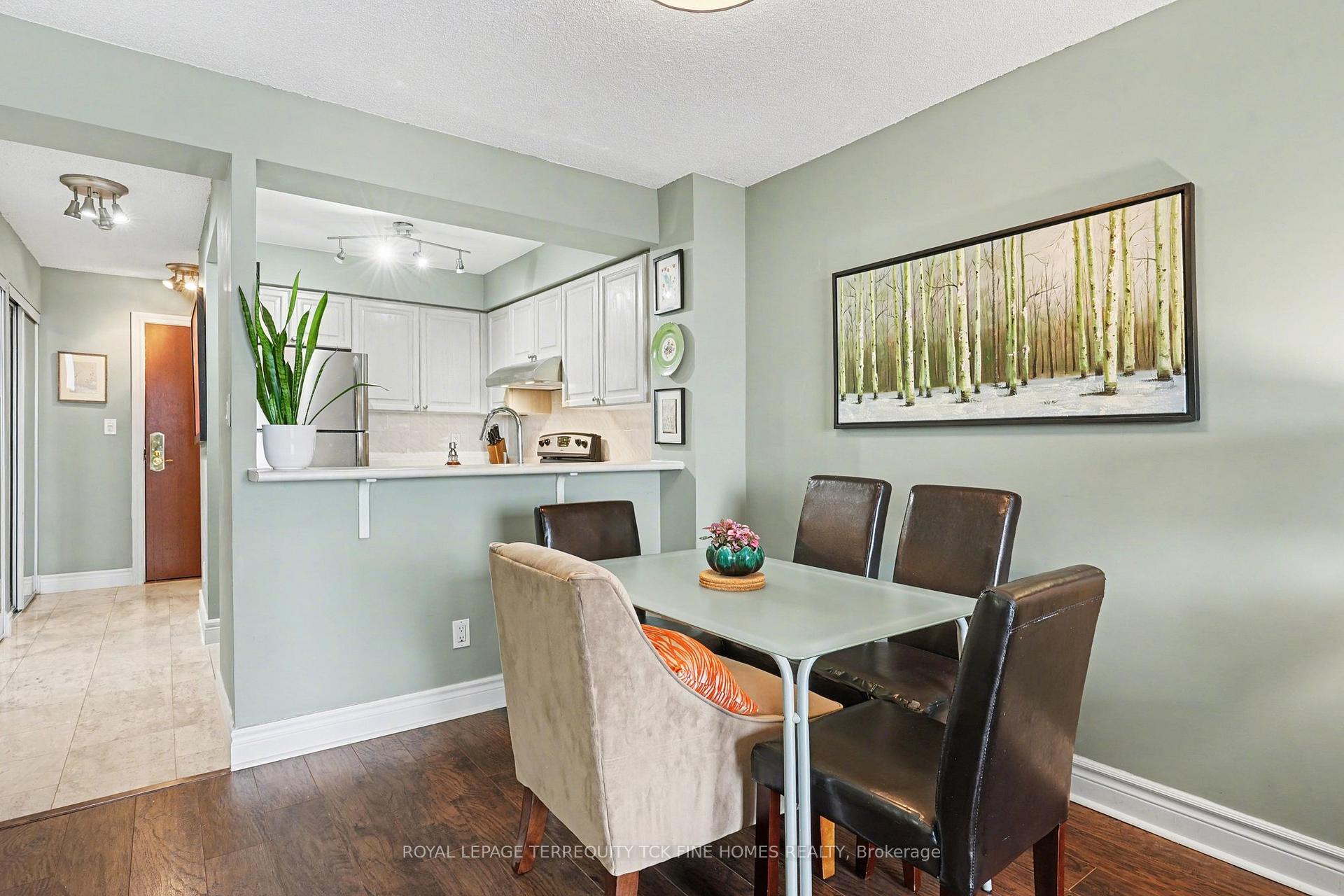 Photo 15 of Unit 1009, 398 Eglinton Avenue E, Toronto, Mount Pleasant East — HOMEH