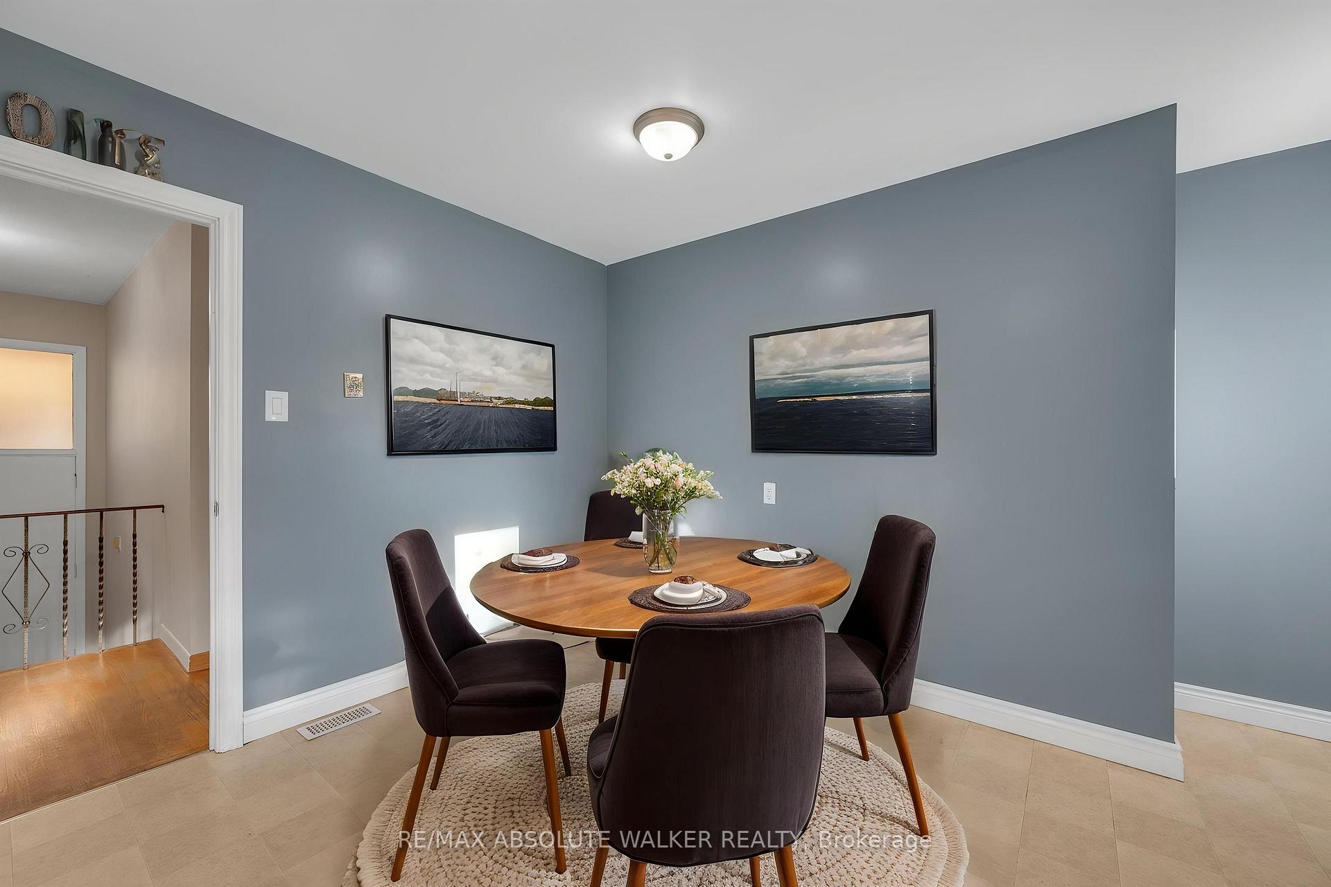 Photo 16 of 18 Silver Aspen Crescent, Ottawa, Blackburn Hamlet — HOMEH