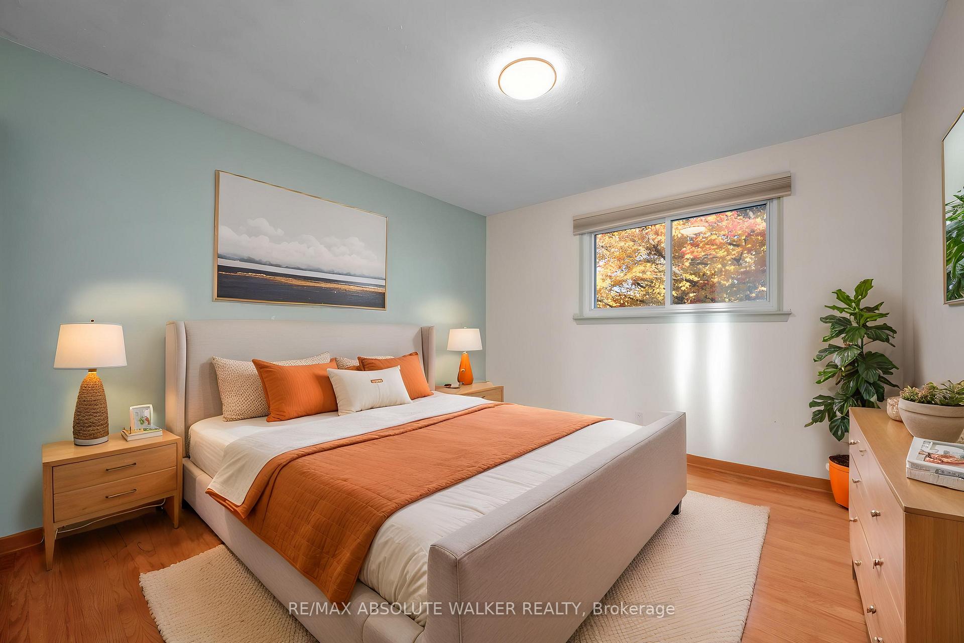 Photo 22 of 18 Silver Aspen Crescent, Ottawa, Blackburn Hamlet — HOMEH