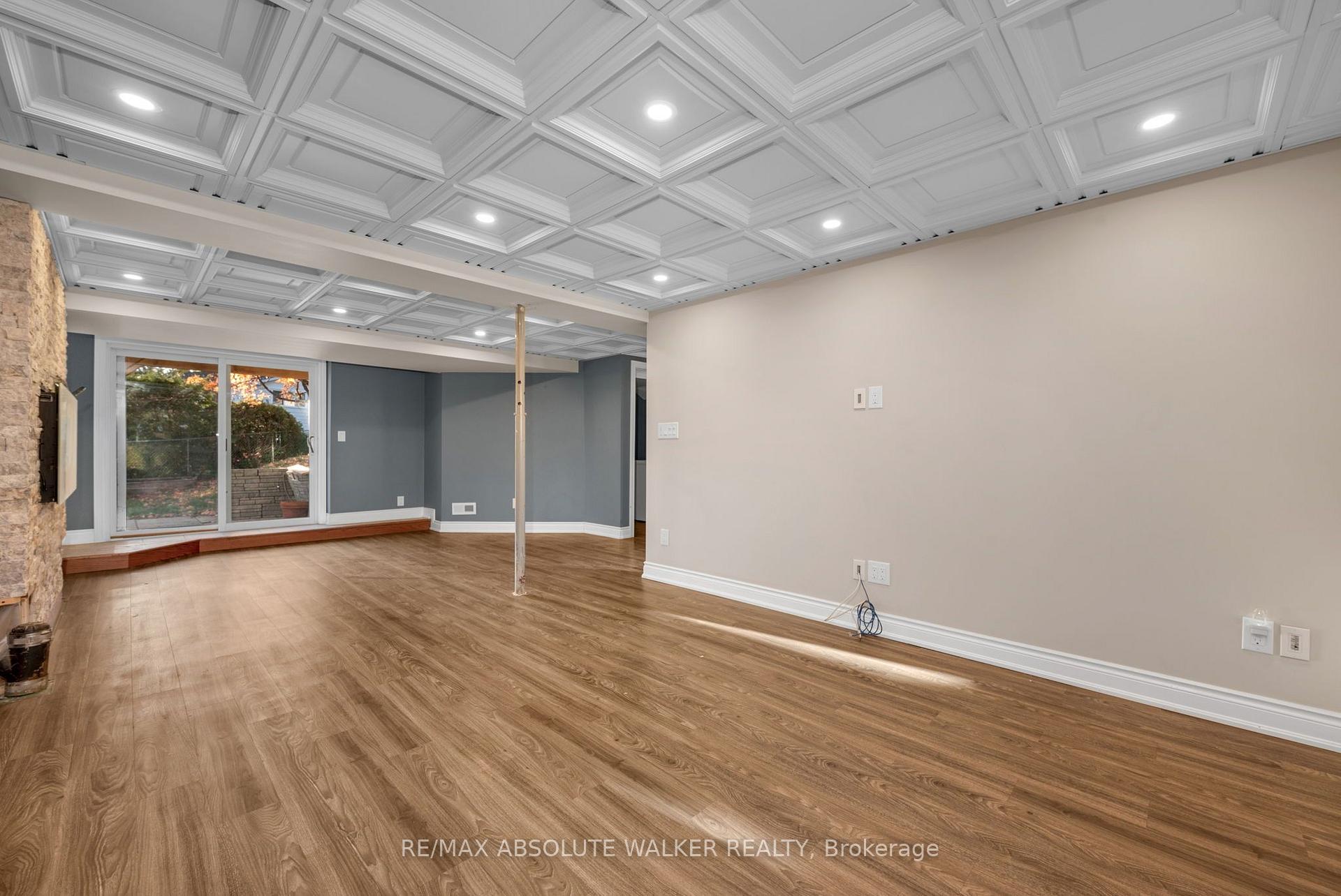 Photo 32 of 18 Silver Aspen Crescent, Ottawa, Blackburn Hamlet — HOMEH