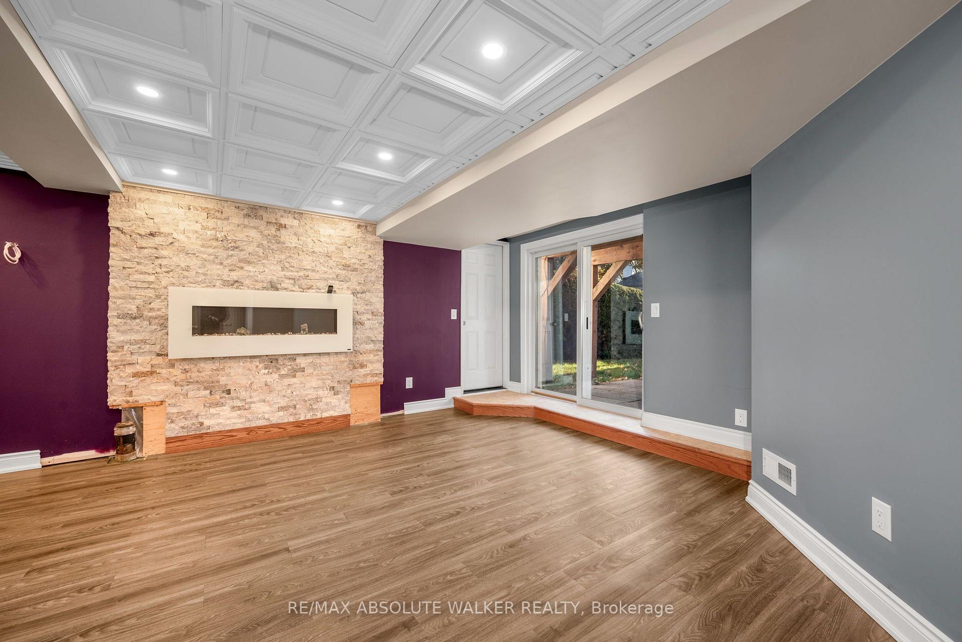 Photo 33 of 18 Silver Aspen Crescent, Ottawa, Blackburn Hamlet — HOMEH