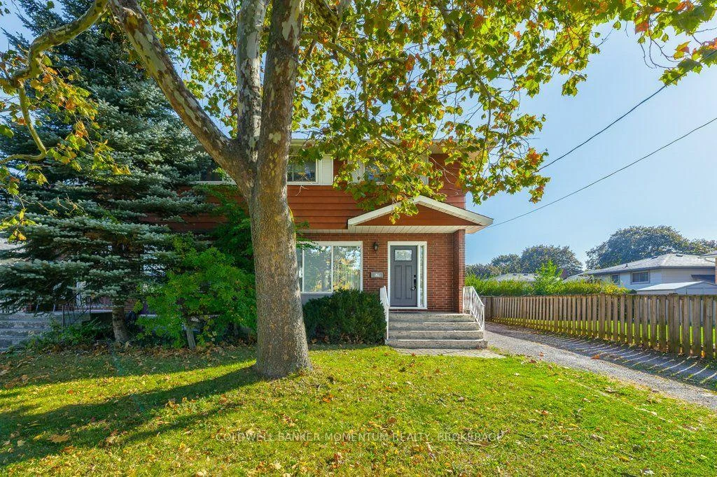 Photo 4 of 570 Lake Street N, St. Catharines, Lakeport — HOMEH