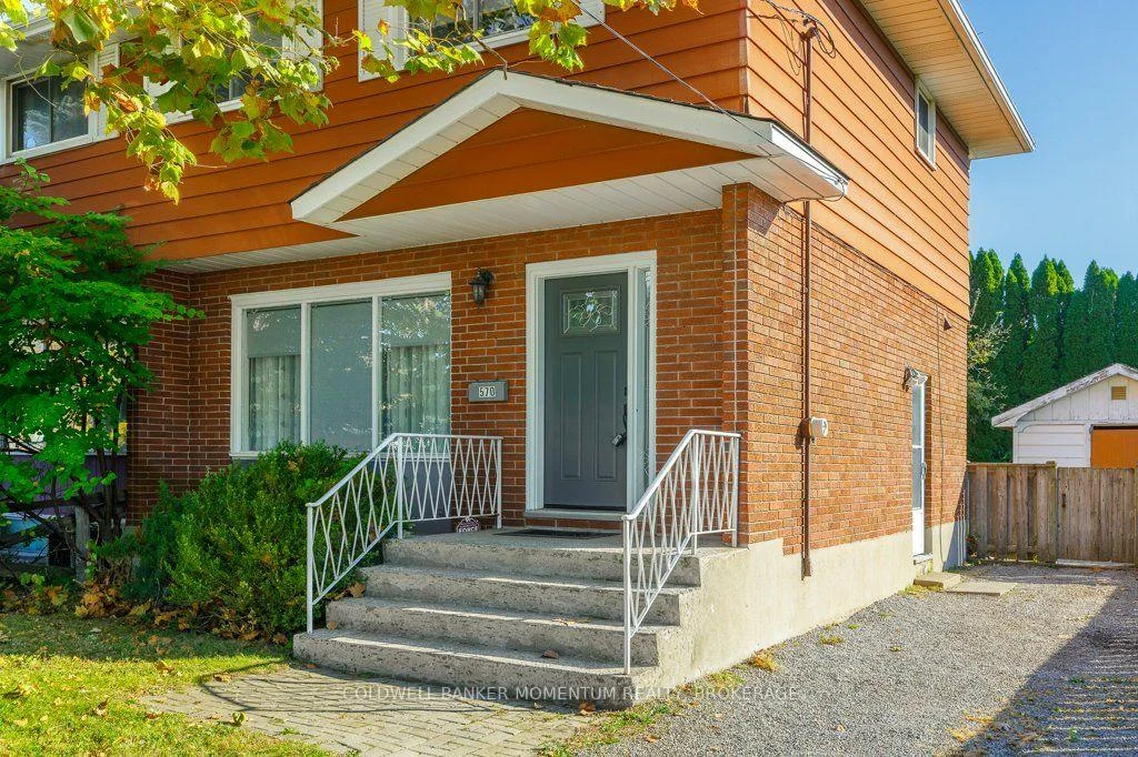 Photo 6 of 570 Lake Street N, St. Catharines, Lakeport — HOMEH