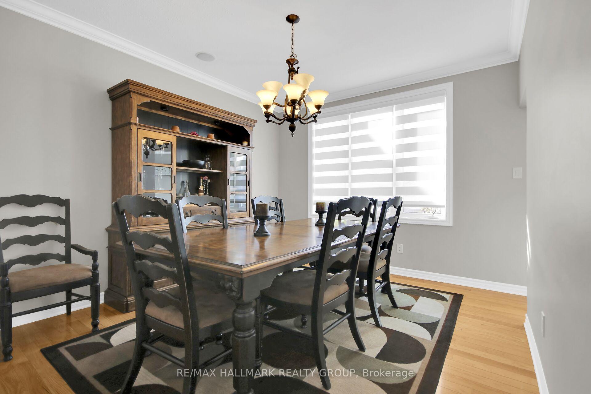 Photo 9 of 721 Mud Creek Crescent, Ottawa, Riverside South/Gloucester Glen — HOMEH
