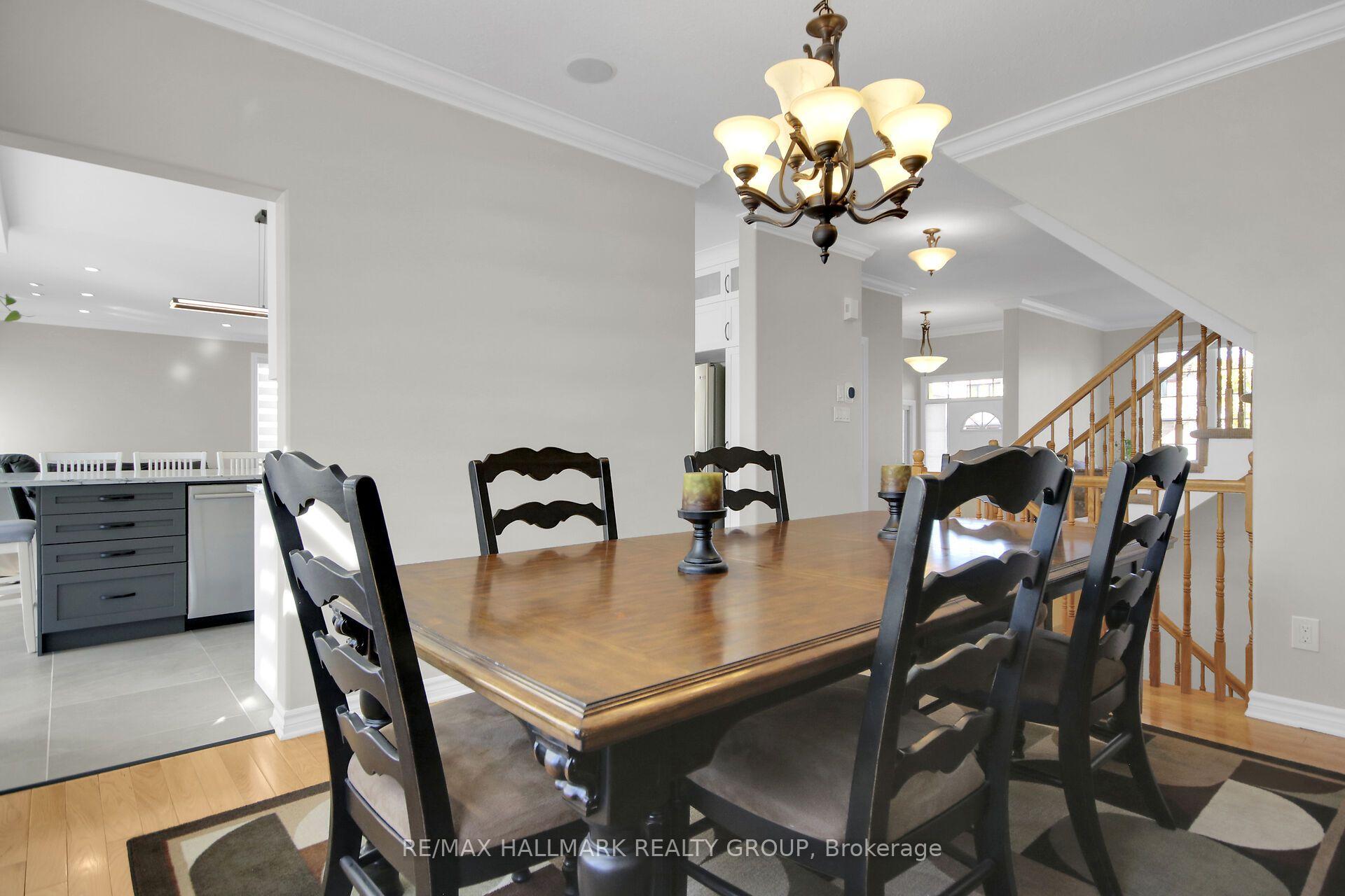 Photo 11 of 721 Mud Creek Crescent, Ottawa, Riverside South/Gloucester Glen — HOMEH