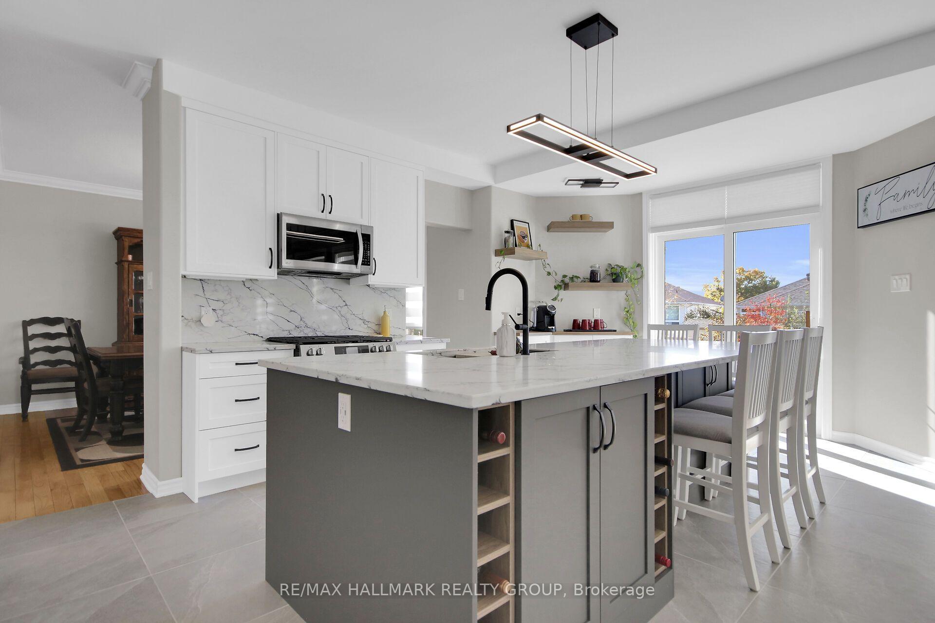 Photo 13 of 721 Mud Creek Crescent, Ottawa, Riverside South/Gloucester Glen — HOMEH