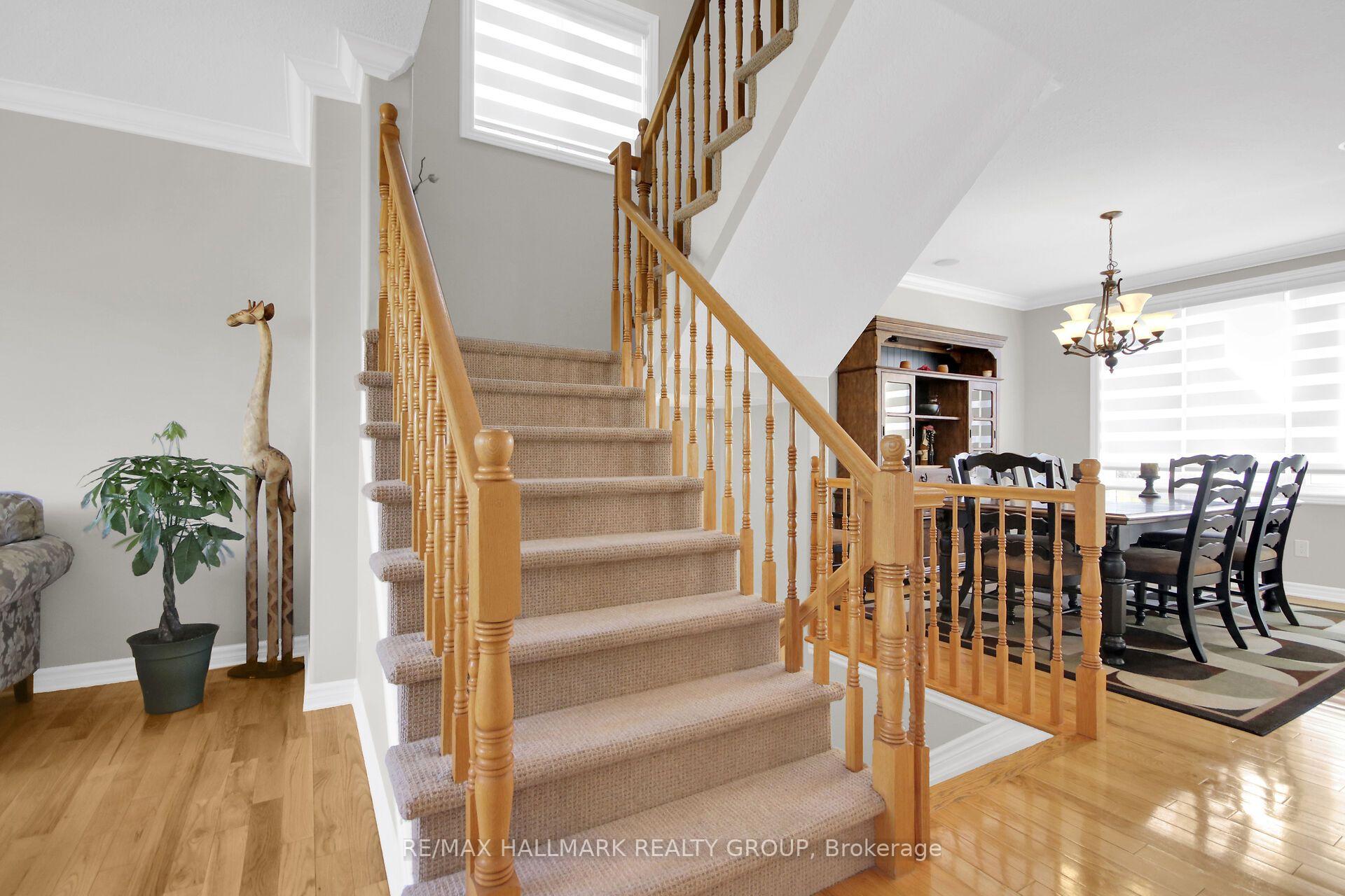 Photo 21 of 721 Mud Creek Crescent, Ottawa, Riverside South/Gloucester Glen — HOMEH