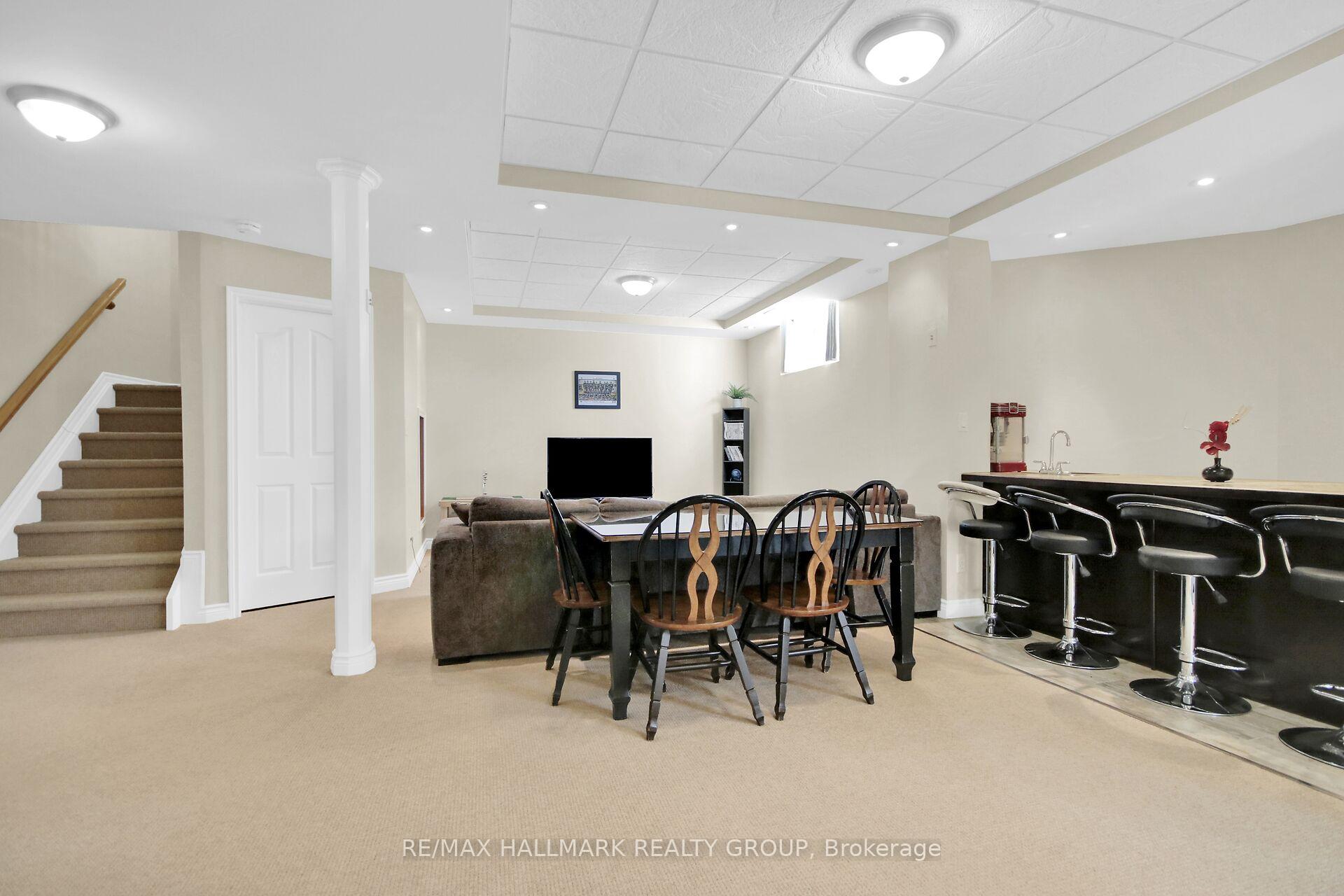 Photo 32 of 721 Mud Creek Crescent, Ottawa, Riverside South/Gloucester Glen — HOMEH
