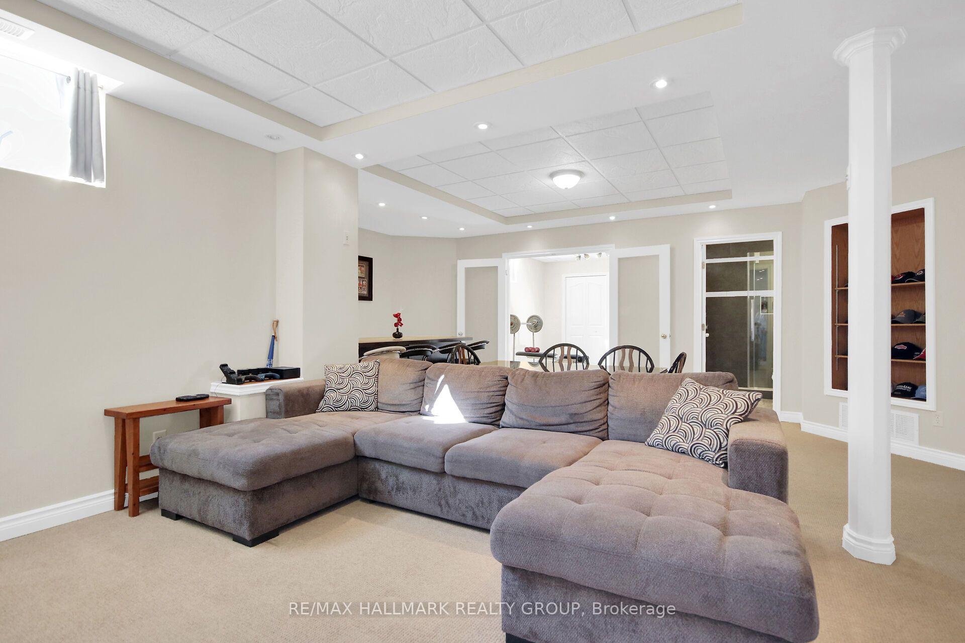 Photo 33 of 721 Mud Creek Crescent, Ottawa, Riverside South/Gloucester Glen — HOMEH