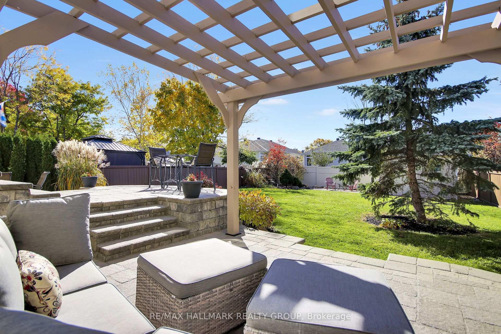 Photo 41 of 721 Mud Creek Crescent, Ottawa, Riverside South/Gloucester Glen — HOMEH