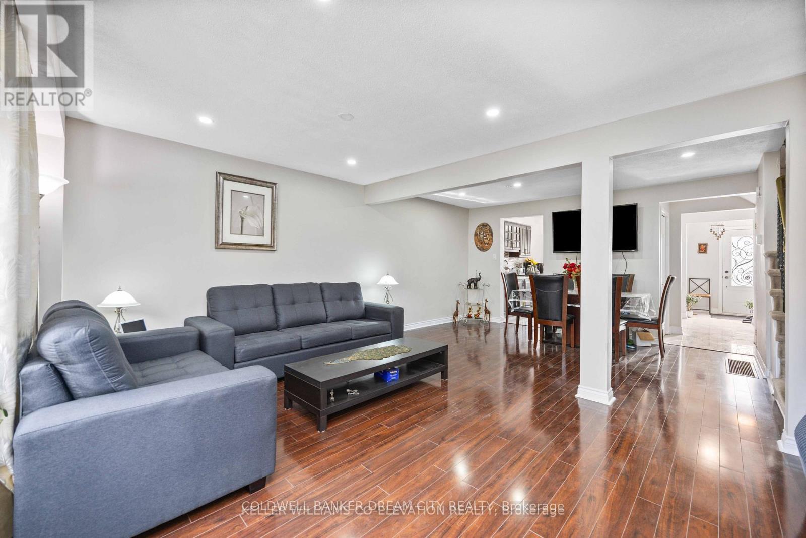 Photo of Unit UPPER, 3073 Ireson Court