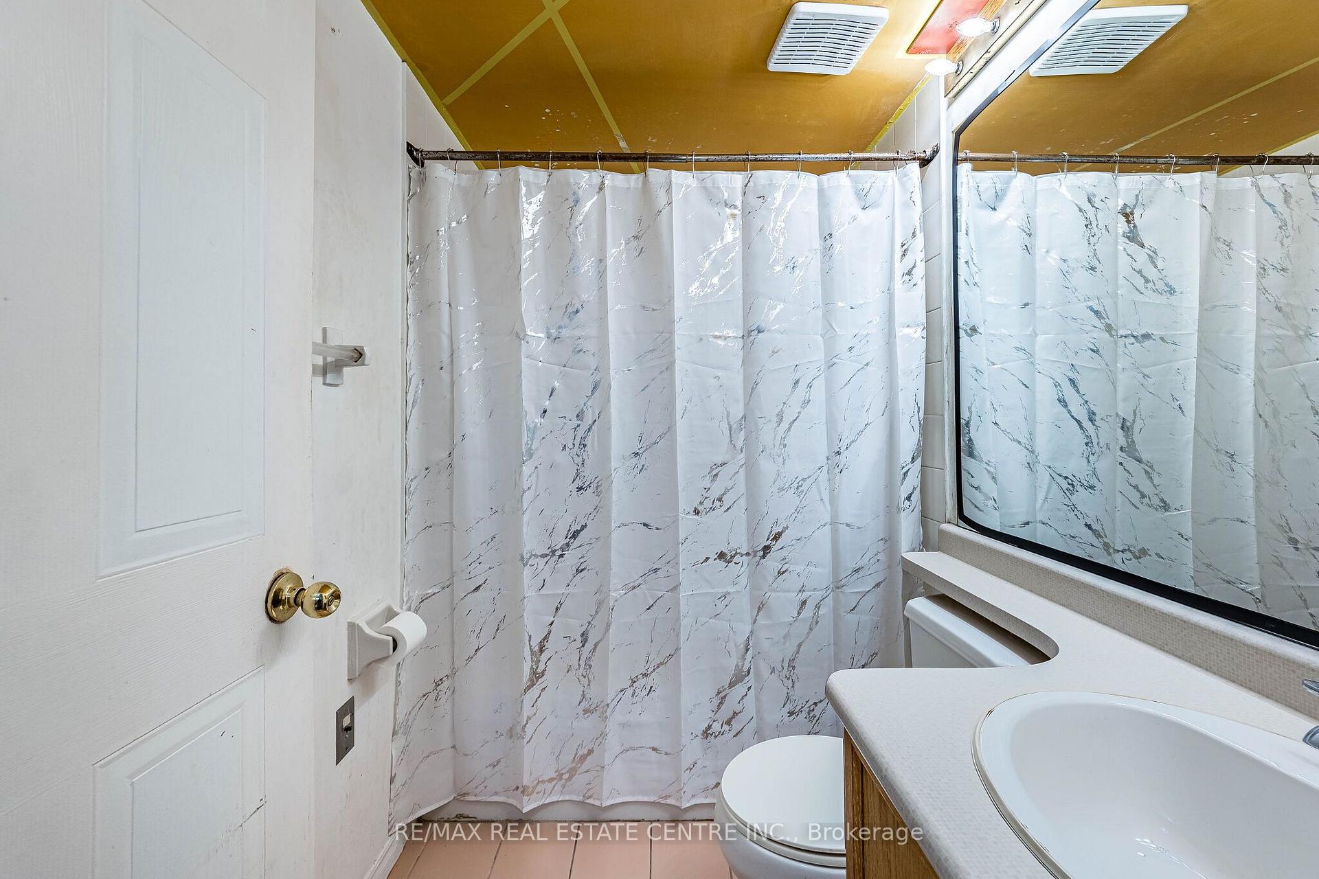 Photo 22 of Unit 101, 8351 McLaughlin Road S, Brampton, Brampton South — HOMEH