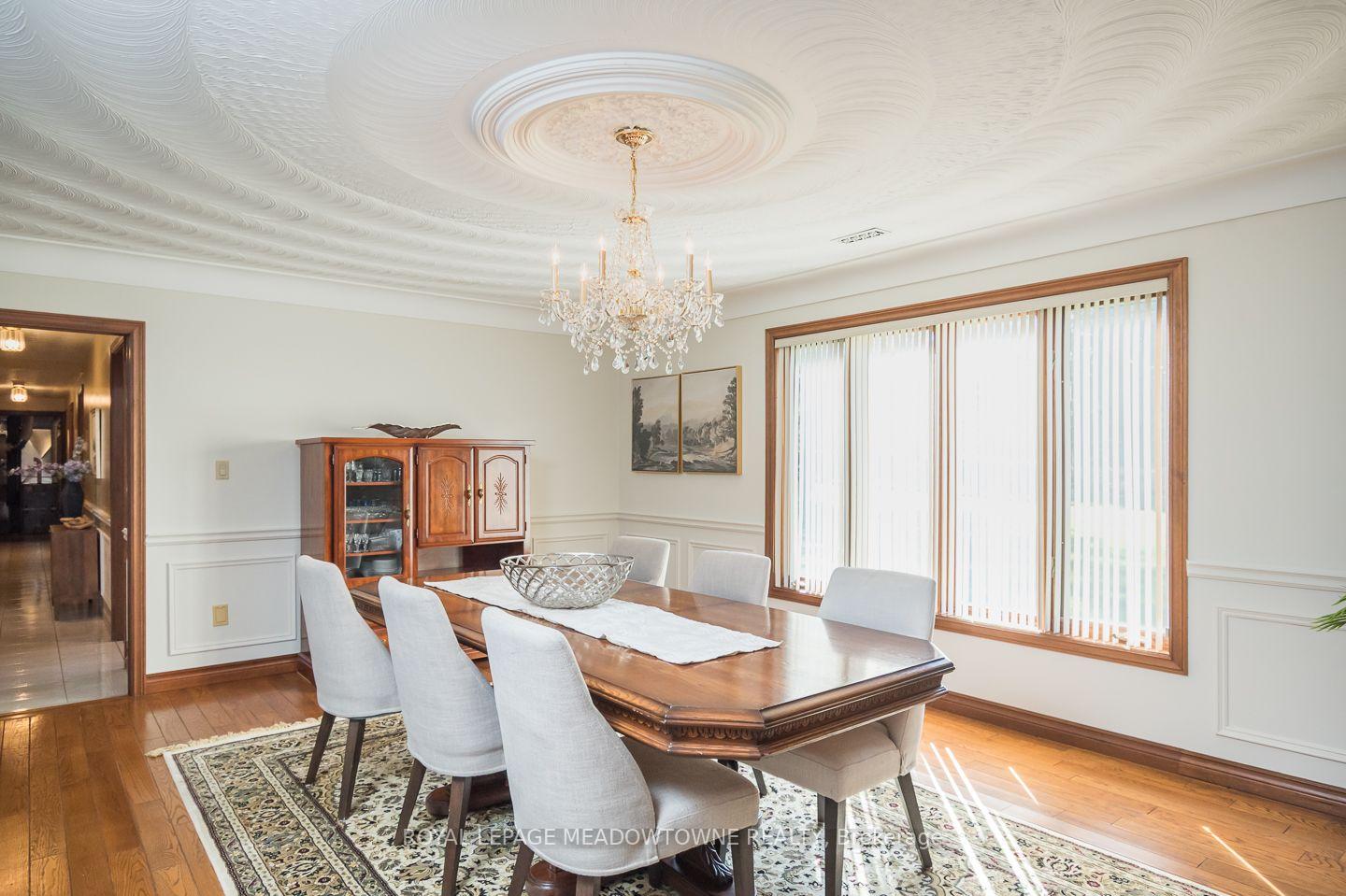 Photo 10 of 805 Centre Road, Hamilton, Rural Flamborough — HOMEH